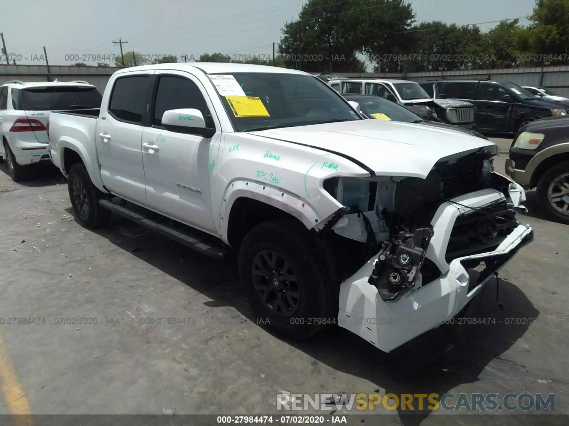 1 Photograph of a damaged car 5TFAX5GN8LX177809 TOYOTA TACOMA 2WD 2020