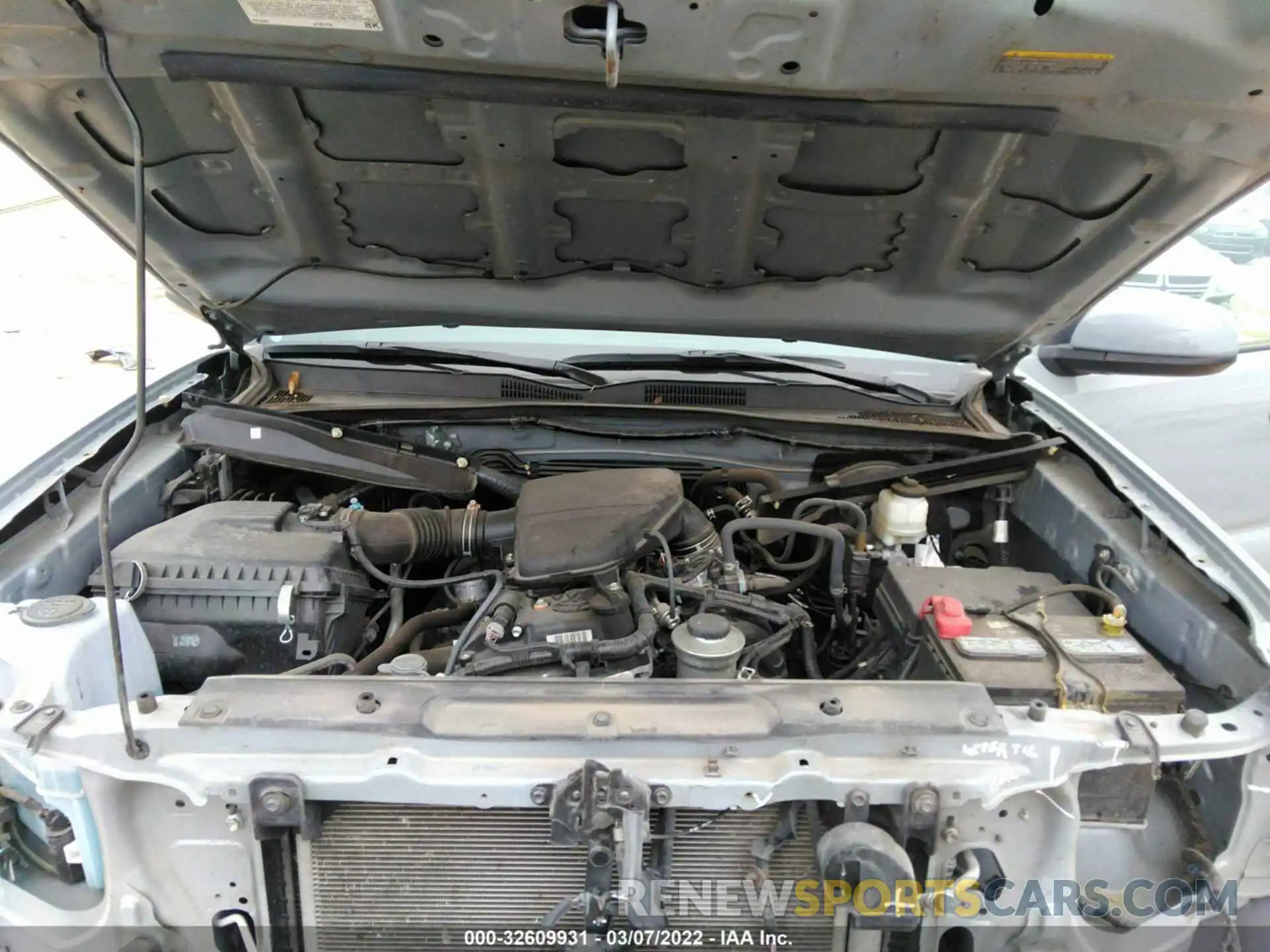 10 Photograph of a damaged car 5TFAX5GN8LX178586 TOYOTA TACOMA 2WD 2020