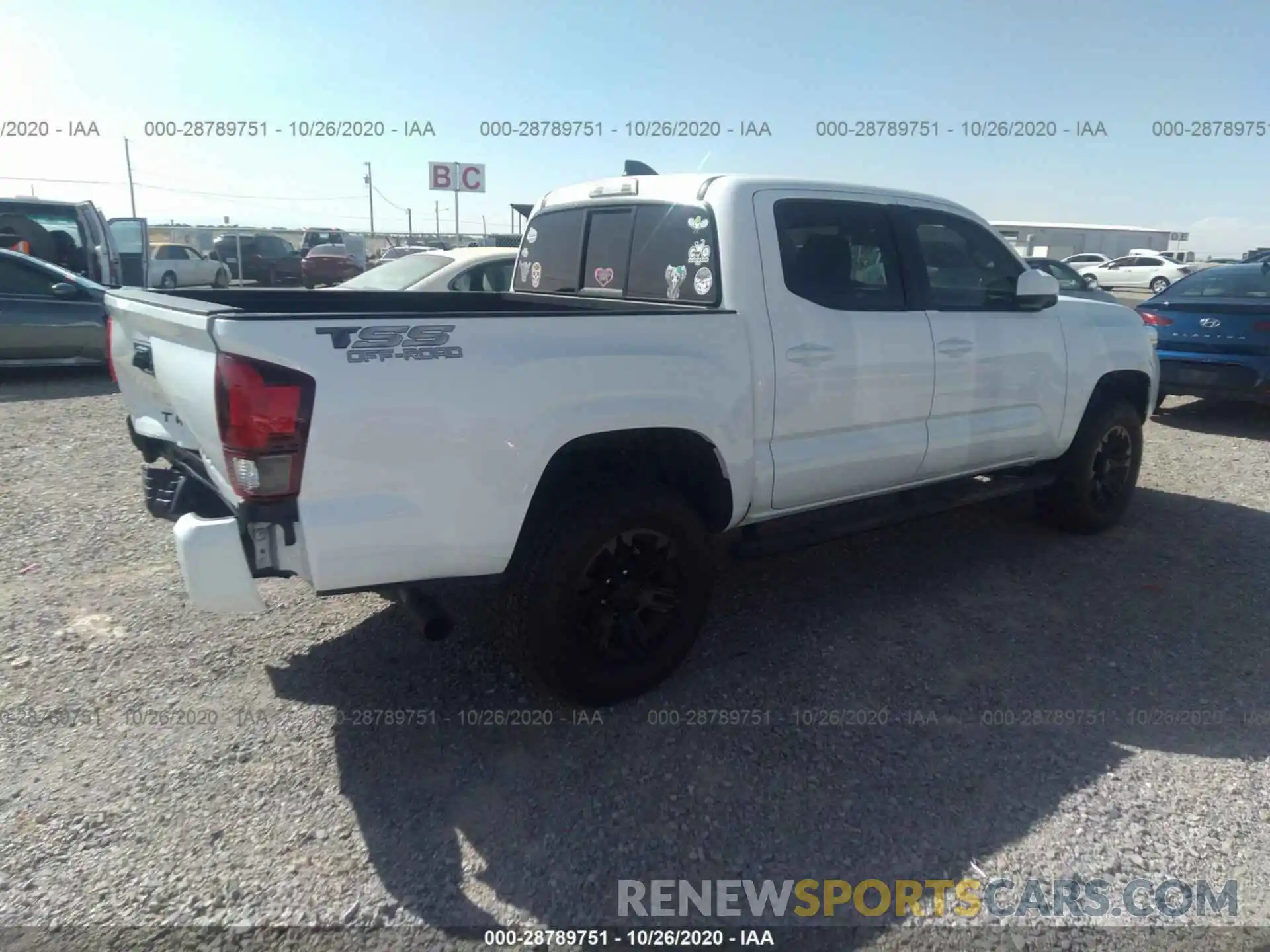 4 Photograph of a damaged car 5TFAX5GN8LX180905 TOYOTA TACOMA 2WD 2020