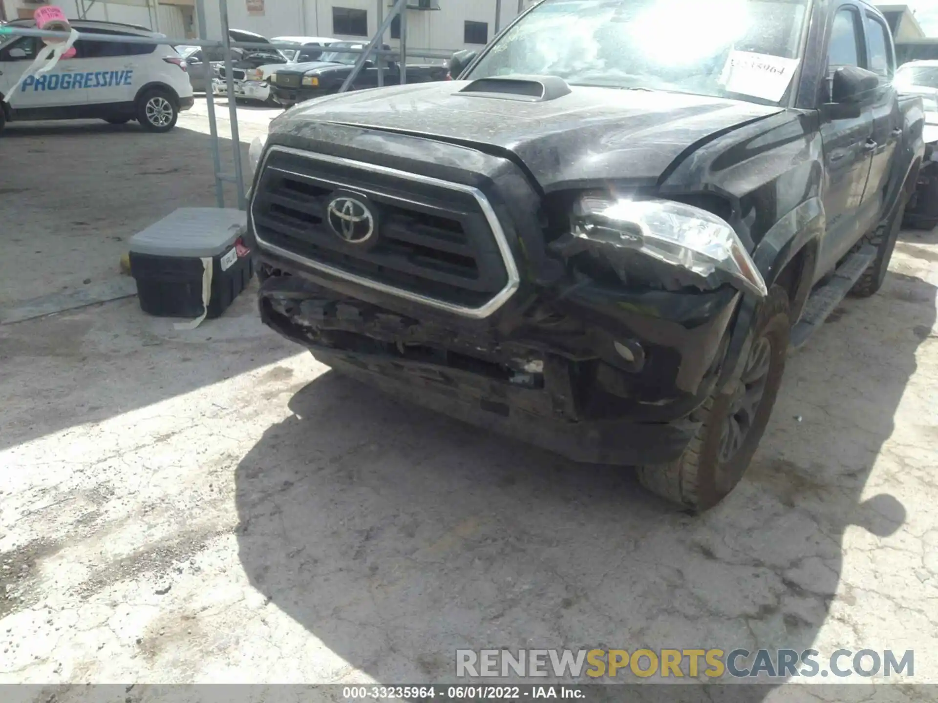 6 Фотография поврежденного автомобиля 5TFAX5GN8LX188020 TOYOTA TACOMA 2WD 2020