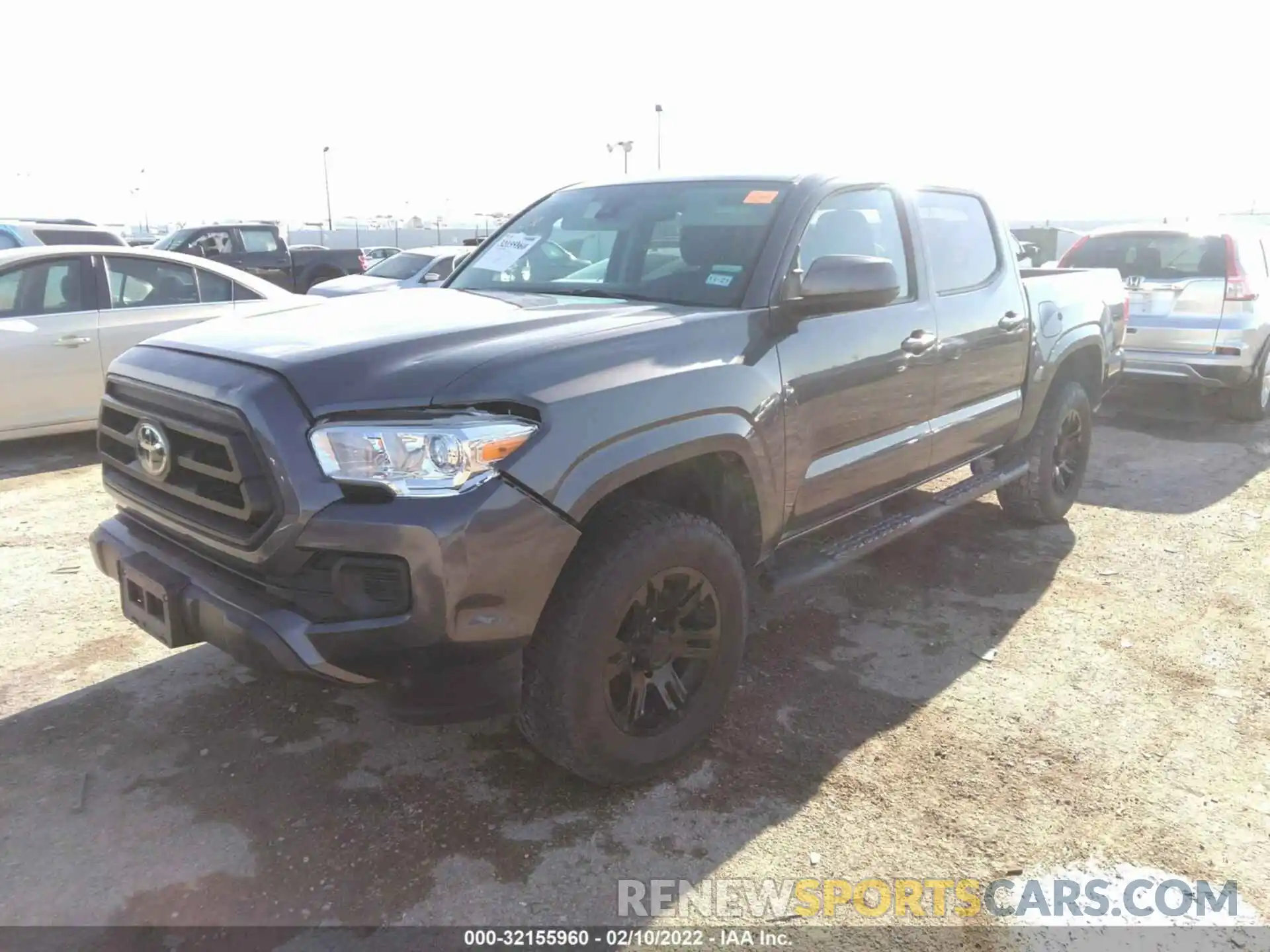 2 Фотография поврежденного автомобиля 5TFAX5GN9LX167354 TOYOTA TACOMA 2WD 2020