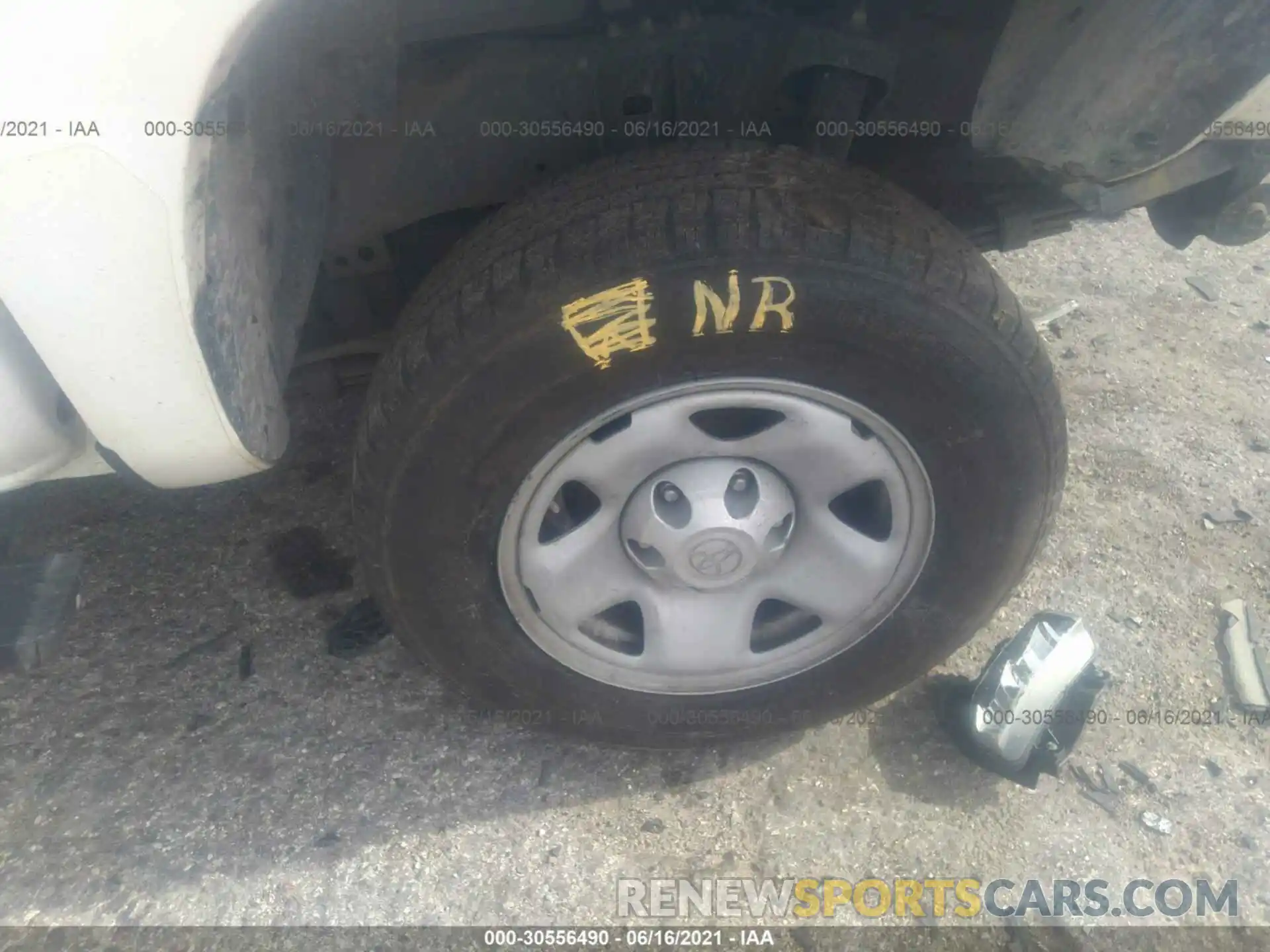 13 Photograph of a damaged car 5TFAX5GN9LX168519 TOYOTA TACOMA 2WD 2020