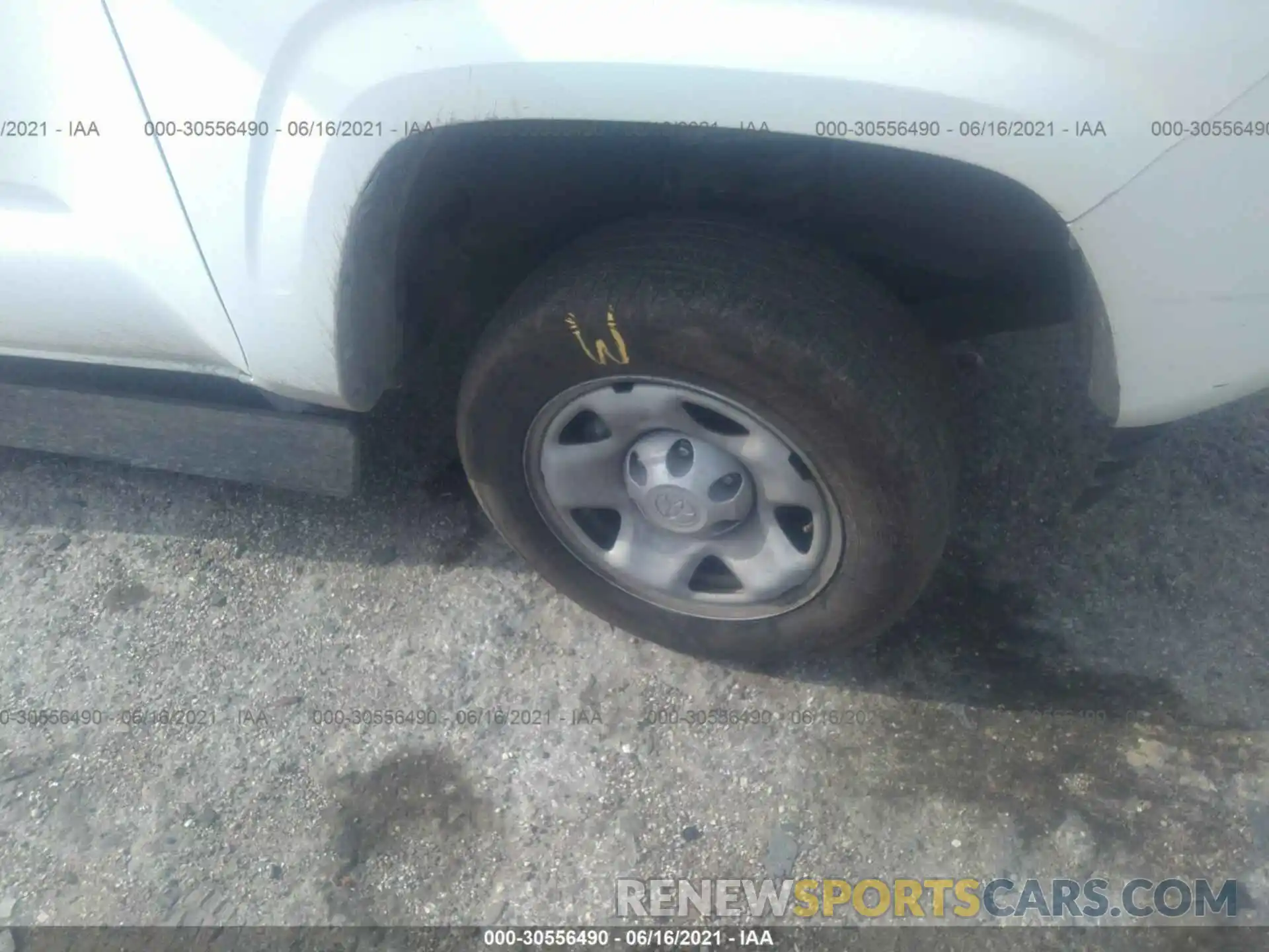 14 Photograph of a damaged car 5TFAX5GN9LX168519 TOYOTA TACOMA 2WD 2020