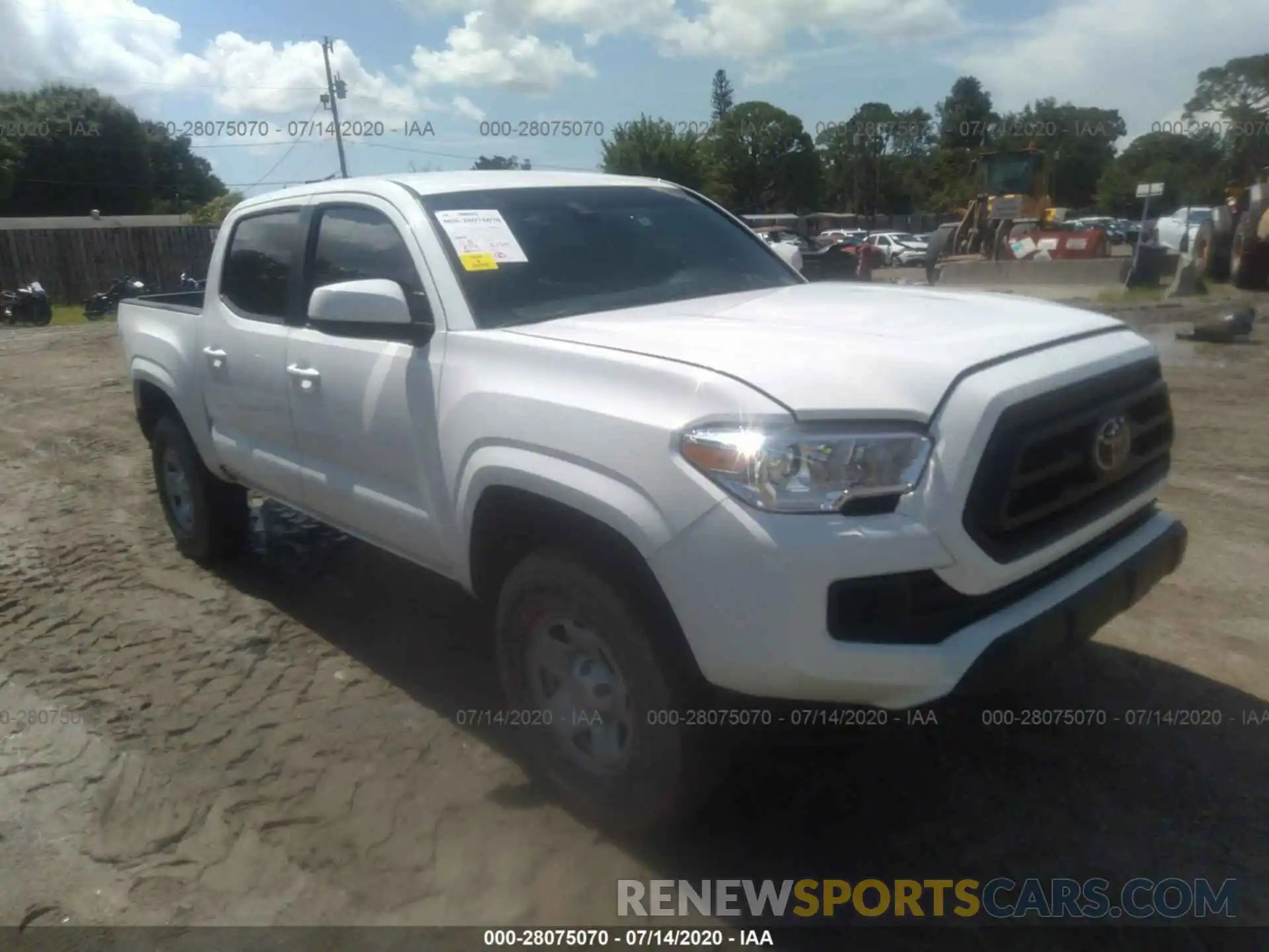 1 Photograph of a damaged car 5TFAX5GN9LX171369 TOYOTA TACOMA 2WD 2020