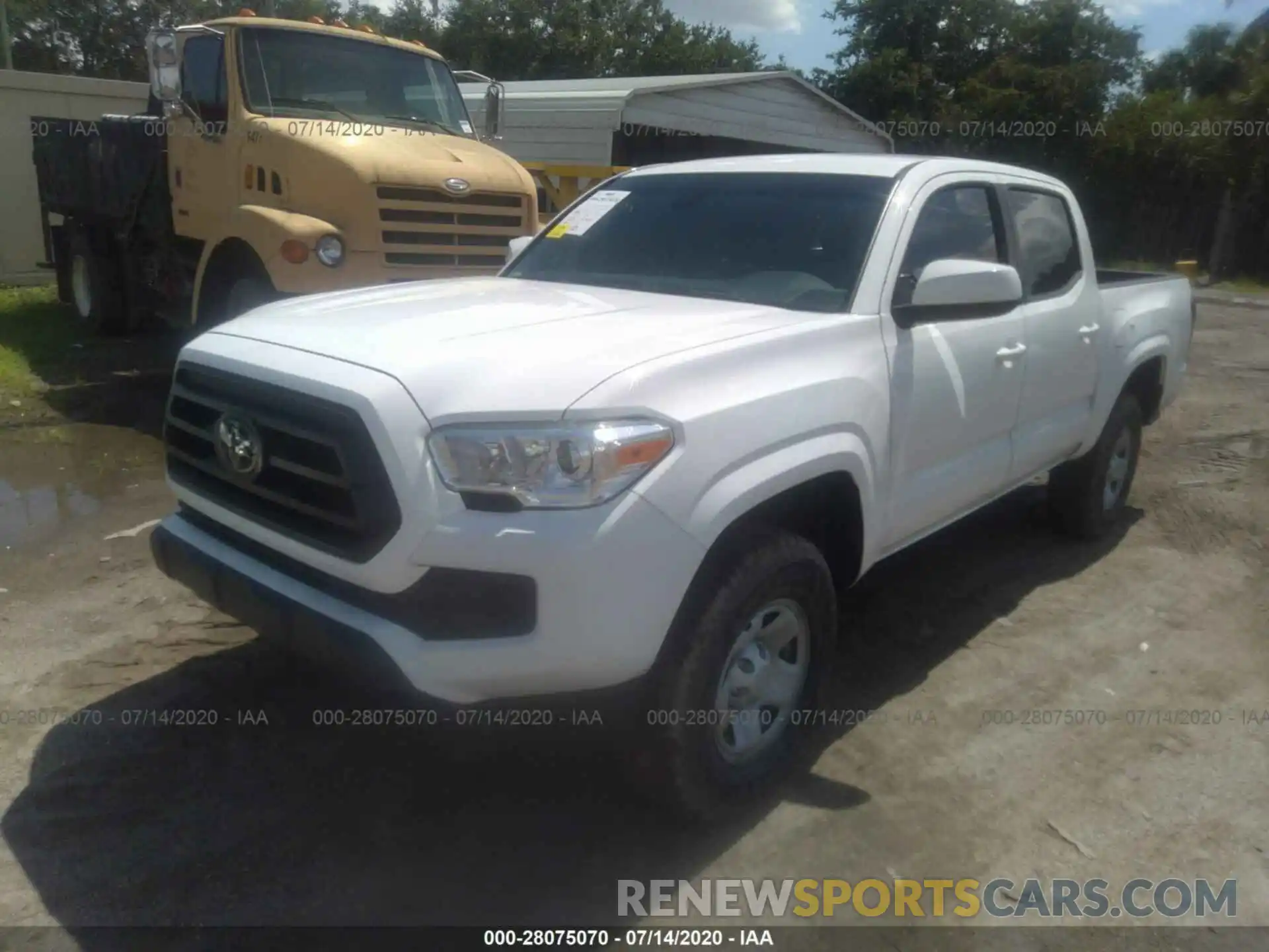 2 Photograph of a damaged car 5TFAX5GN9LX171369 TOYOTA TACOMA 2WD 2020