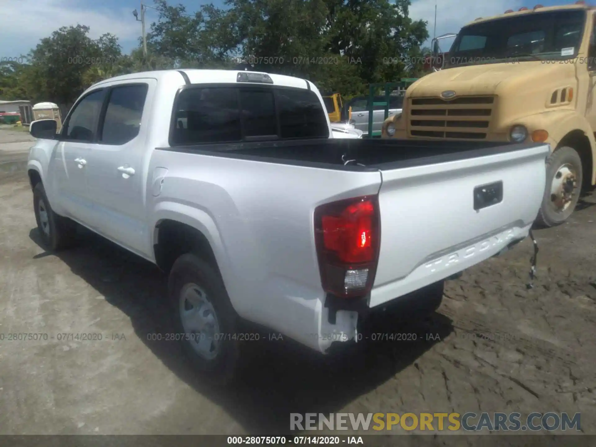 3 Photograph of a damaged car 5TFAX5GN9LX171369 TOYOTA TACOMA 2WD 2020