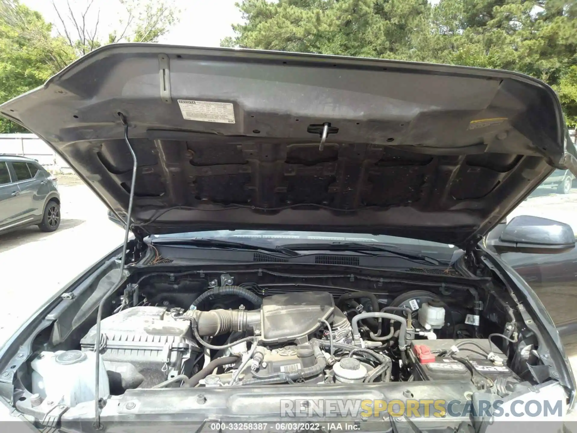 10 Photograph of a damaged car 5TFAX5GN9LX172991 TOYOTA TACOMA 2WD 2020