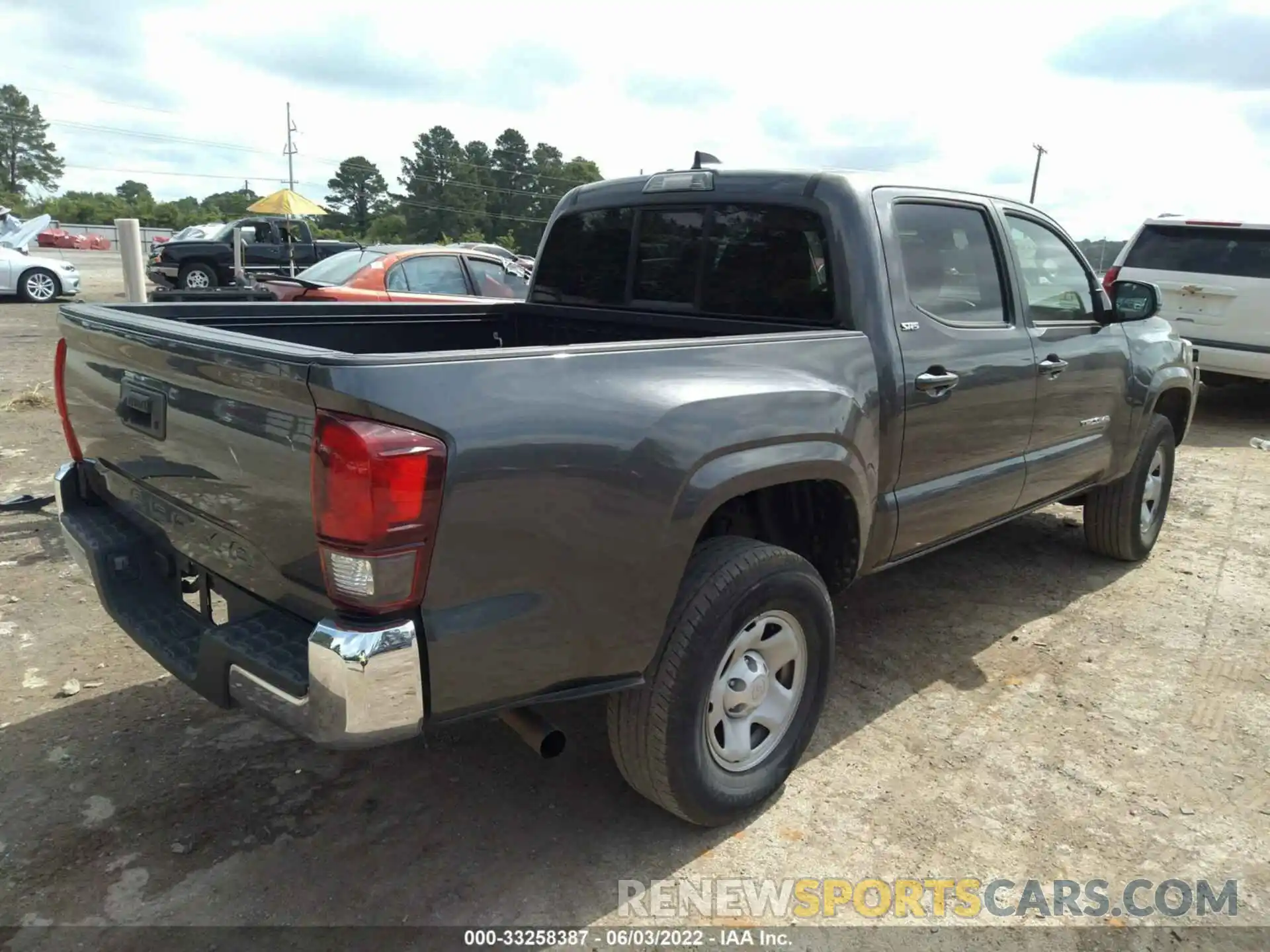 4 Photograph of a damaged car 5TFAX5GN9LX172991 TOYOTA TACOMA 2WD 2020