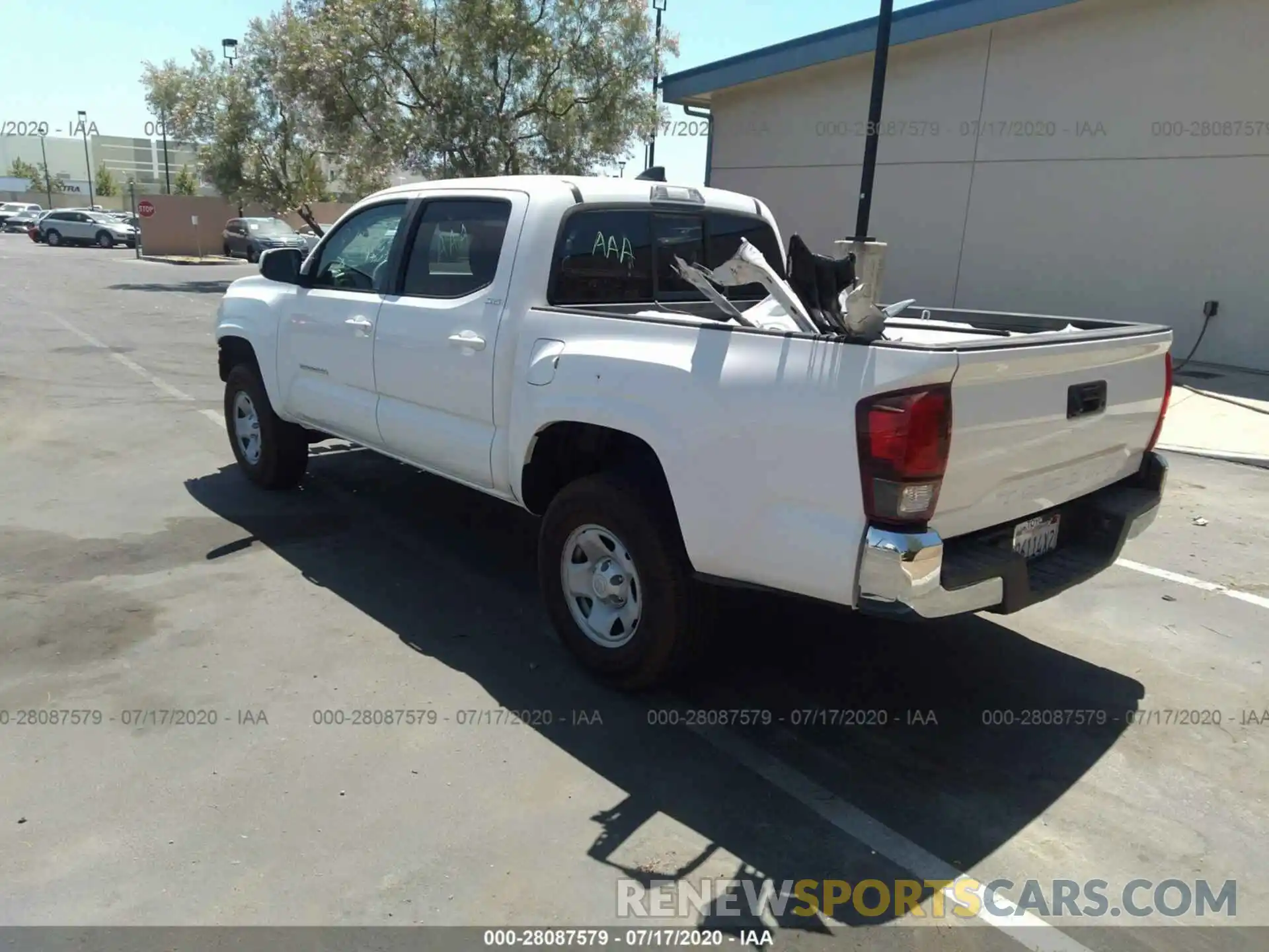 3 Photograph of a damaged car 5TFAX5GN9LX178046 TOYOTA TACOMA 2WD 2020