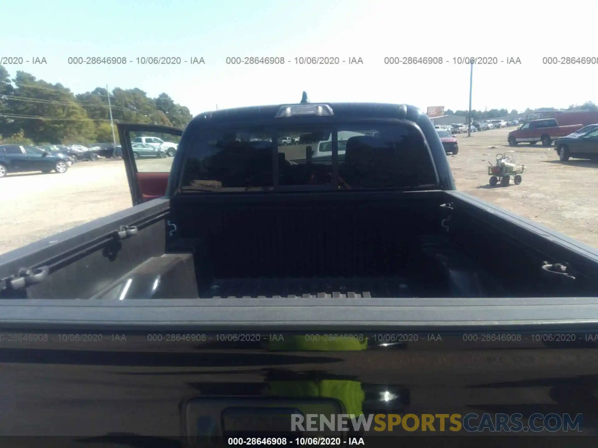 8 Photograph of a damaged car 5TFAX5GN9LX178371 TOYOTA TACOMA 2WD 2020