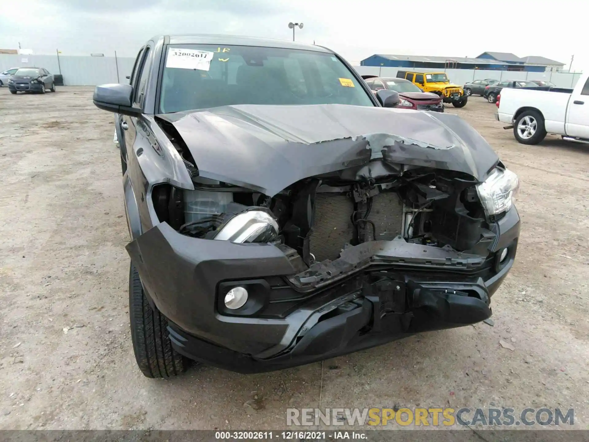 6 Photograph of a damaged car 5TFAX5GN9LX179889 TOYOTA TACOMA 2WD 2020