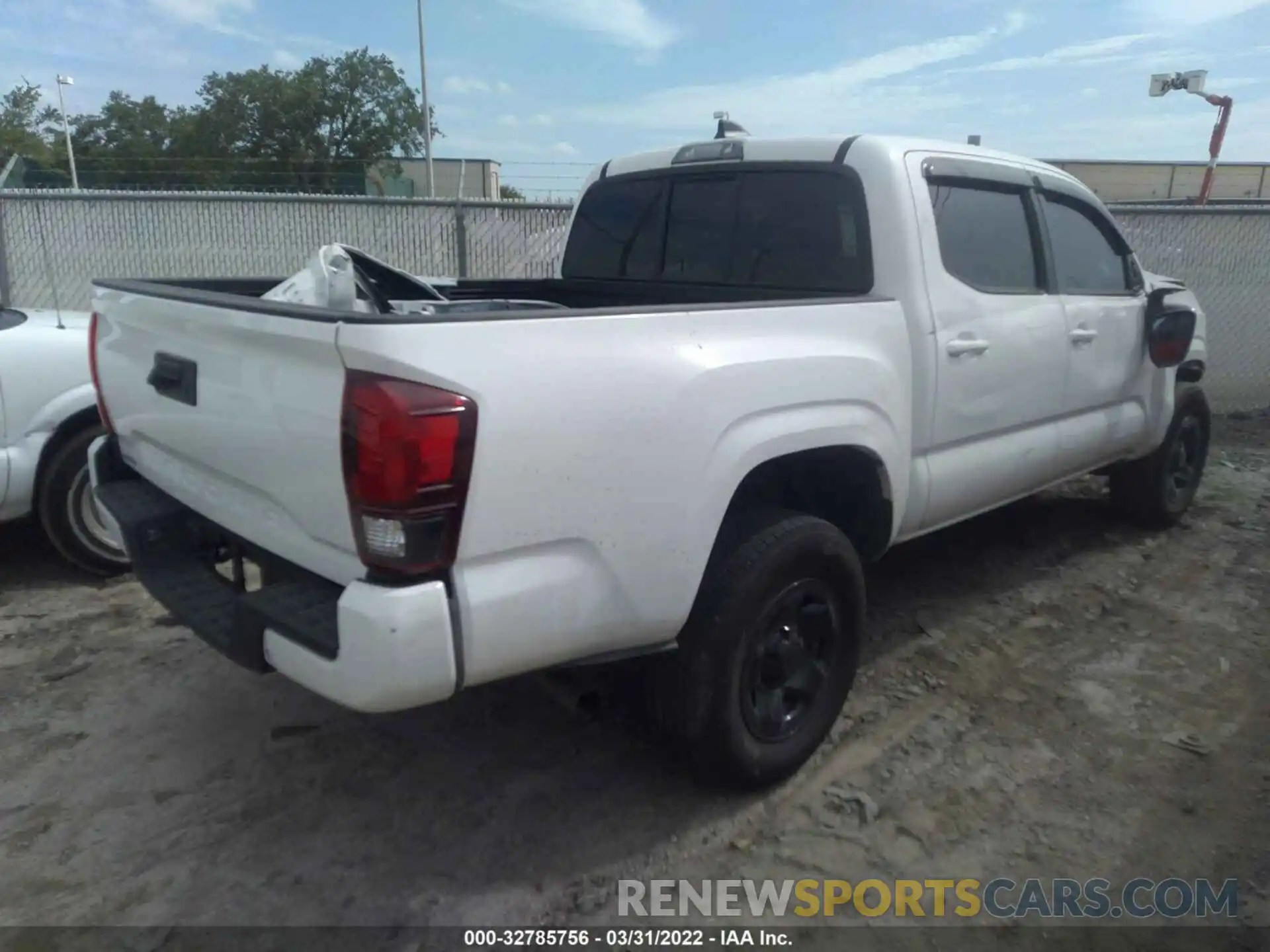 4 Photograph of a damaged car 5TFAX5GN9LX184476 TOYOTA TACOMA 2WD 2020