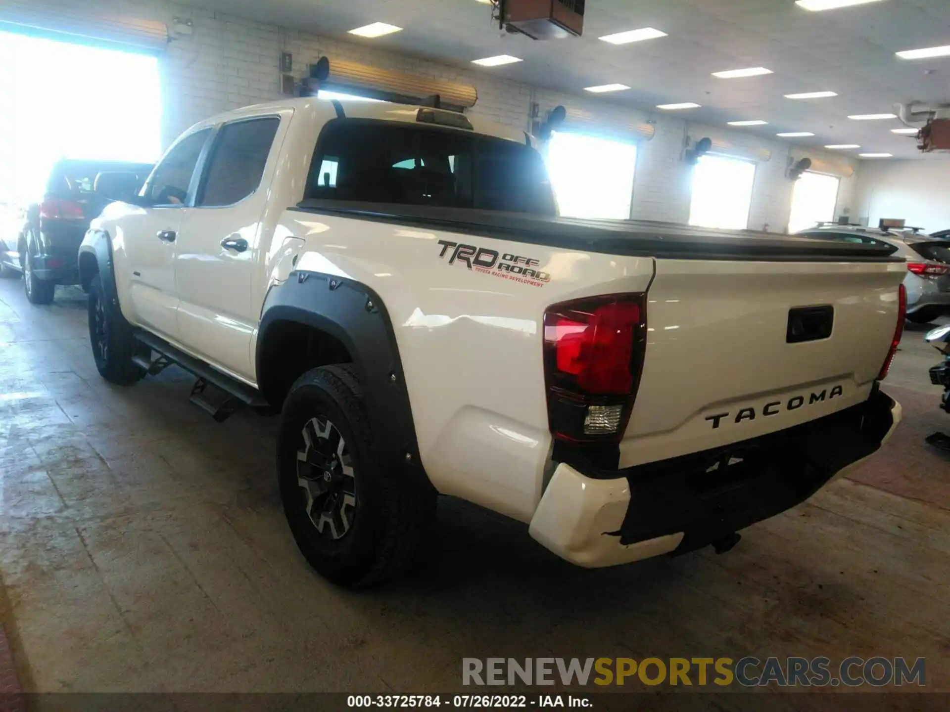 3 Photograph of a damaged car 5TFAX5GN9LX186860 TOYOTA TACOMA 2WD 2020