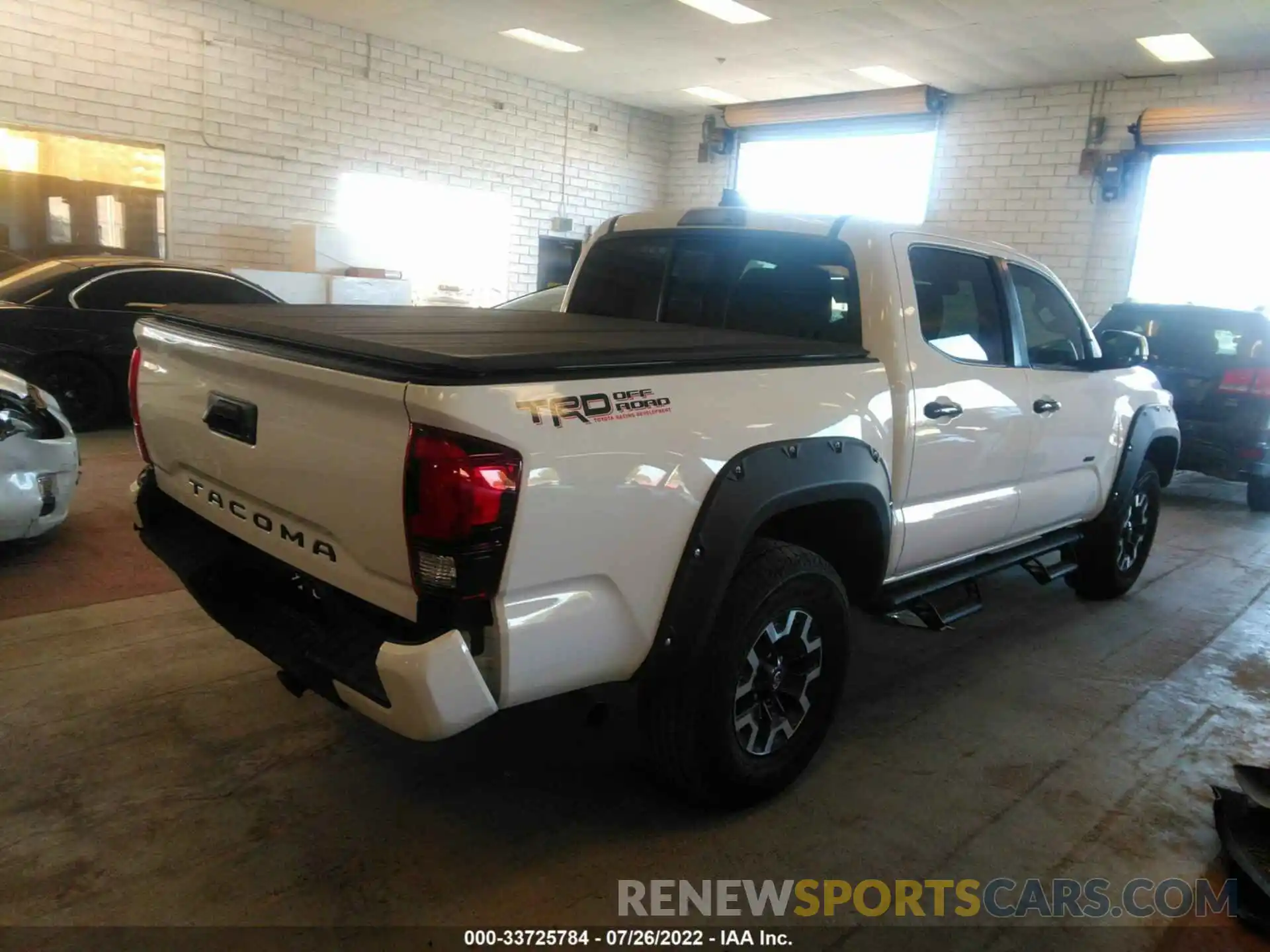 4 Photograph of a damaged car 5TFAX5GN9LX186860 TOYOTA TACOMA 2WD 2020