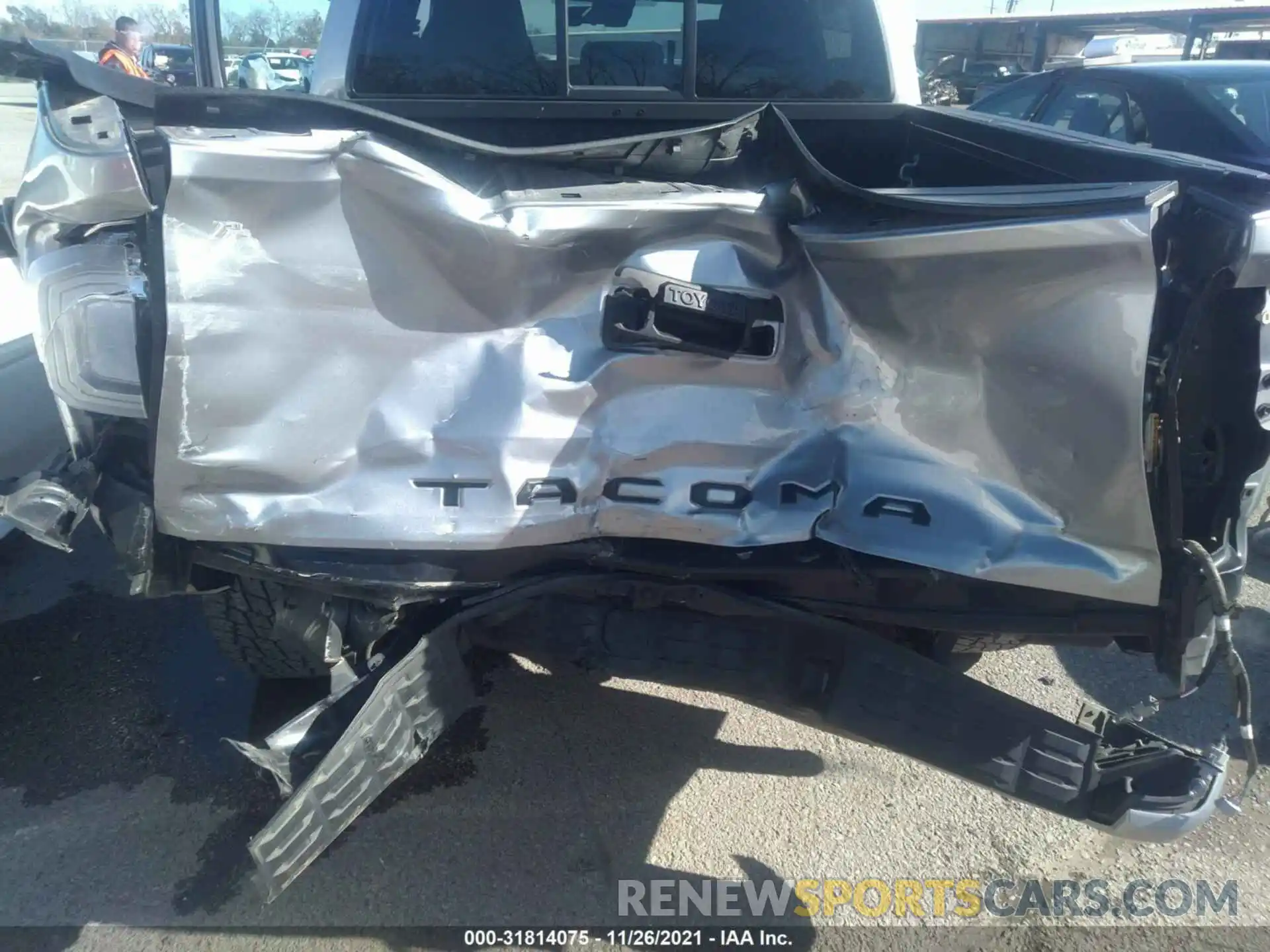 8 Photograph of a damaged car 5TFAX5GNXLX170344 TOYOTA TACOMA 2WD 2020