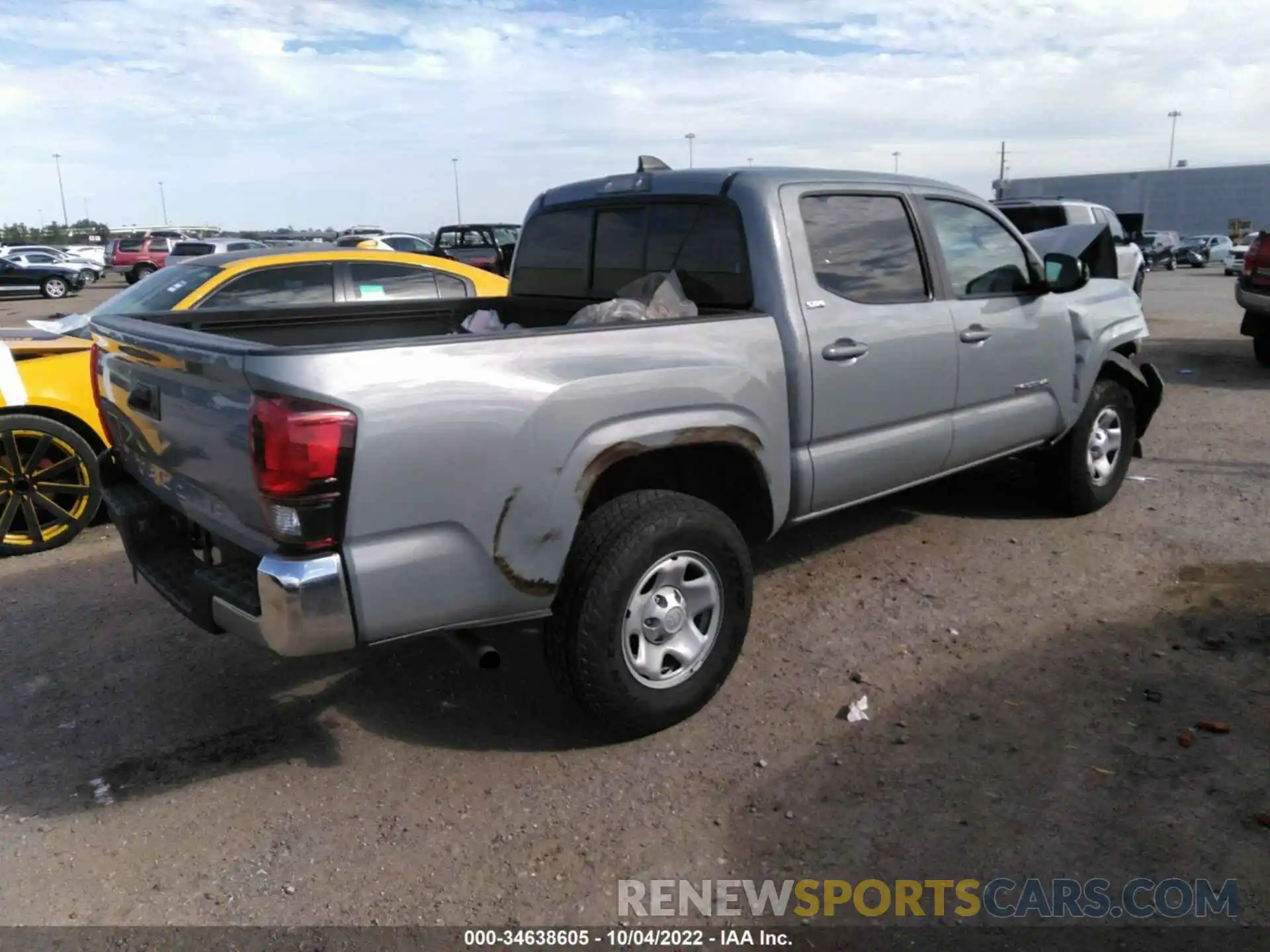 4 Photograph of a damaged car 5TFAX5GNXLX174202 TOYOTA TACOMA 2WD 2020