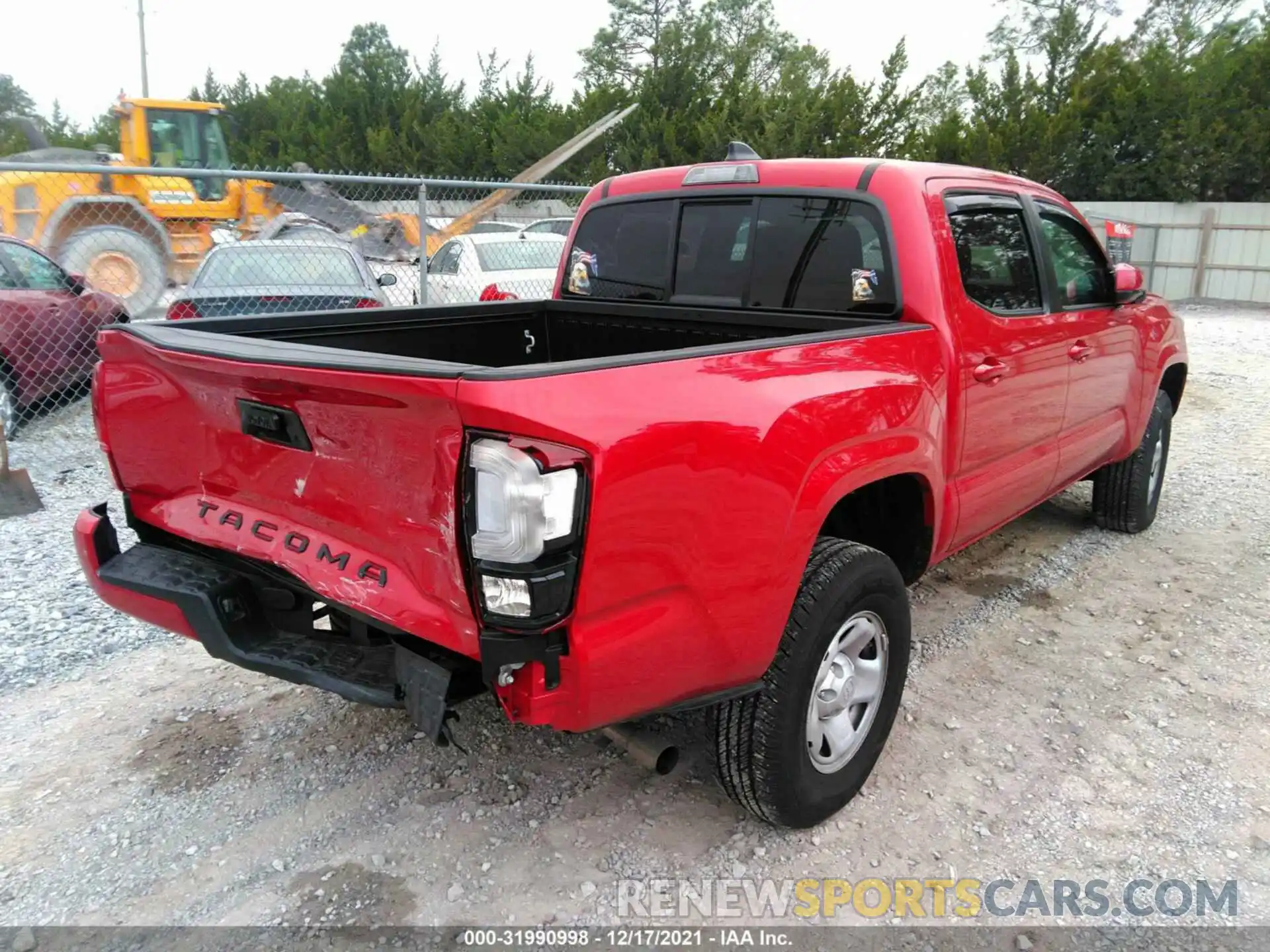 4 Photograph of a damaged car 5TFAX5GNXLX179223 TOYOTA TACOMA 2WD 2020