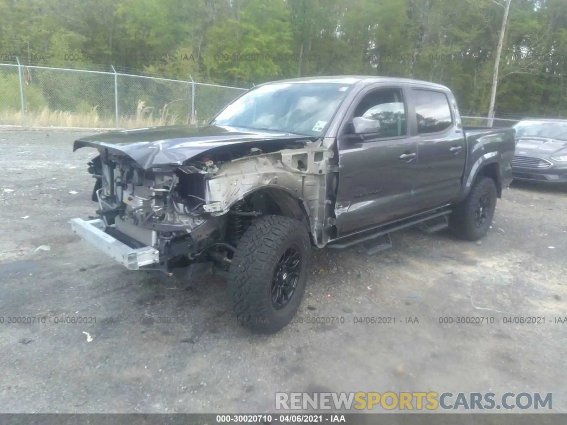 2 Photograph of a damaged car 5TFAZ5CN1LX092889 TOYOTA TACOMA 2WD 2020