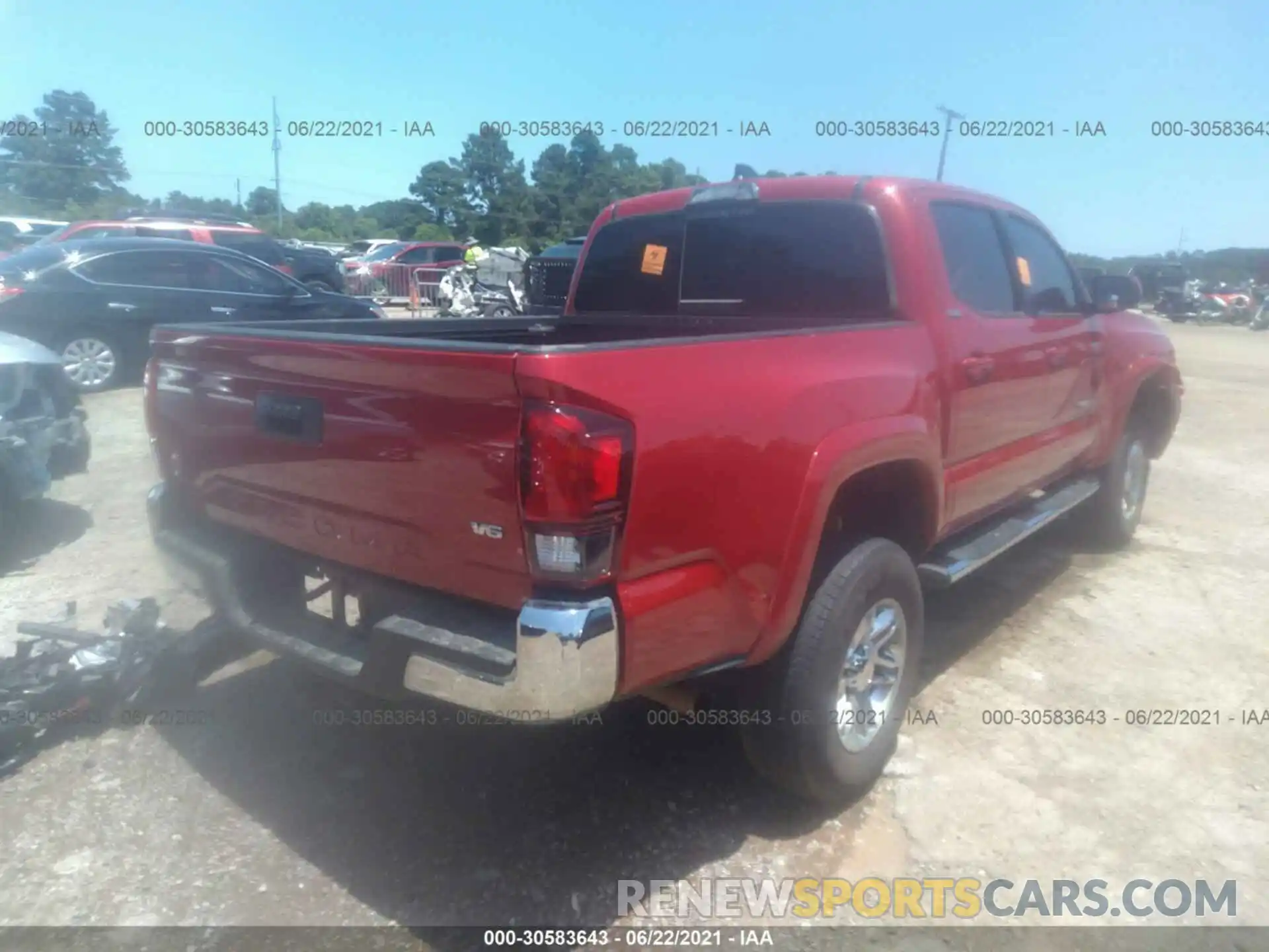 4 Photograph of a damaged car 5TFAZ5CN2LX087717 TOYOTA TACOMA 2WD 2020