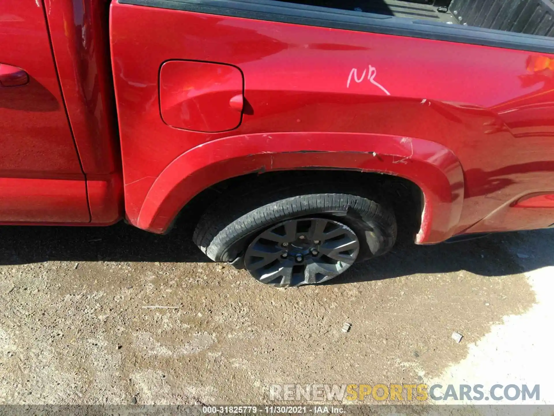 13 Photograph of a damaged car 5TFAZ5CN2LX088527 TOYOTA TACOMA 2WD 2020