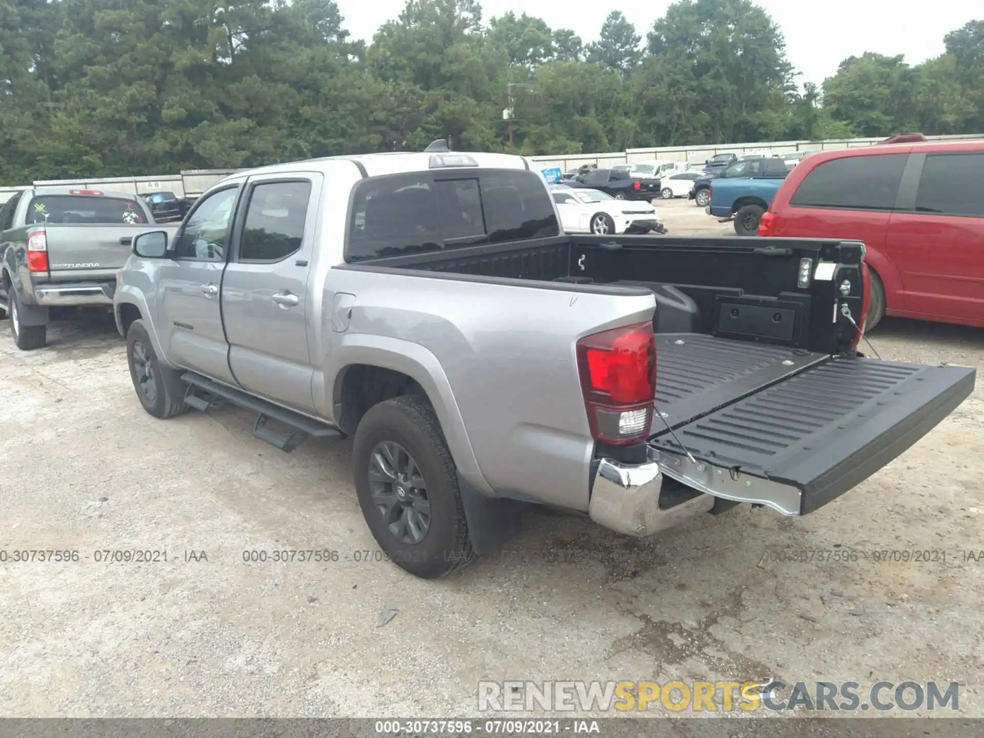 3 Photograph of a damaged car 5TFAZ5CN2LX094862 TOYOTA TACOMA 2WD 2020