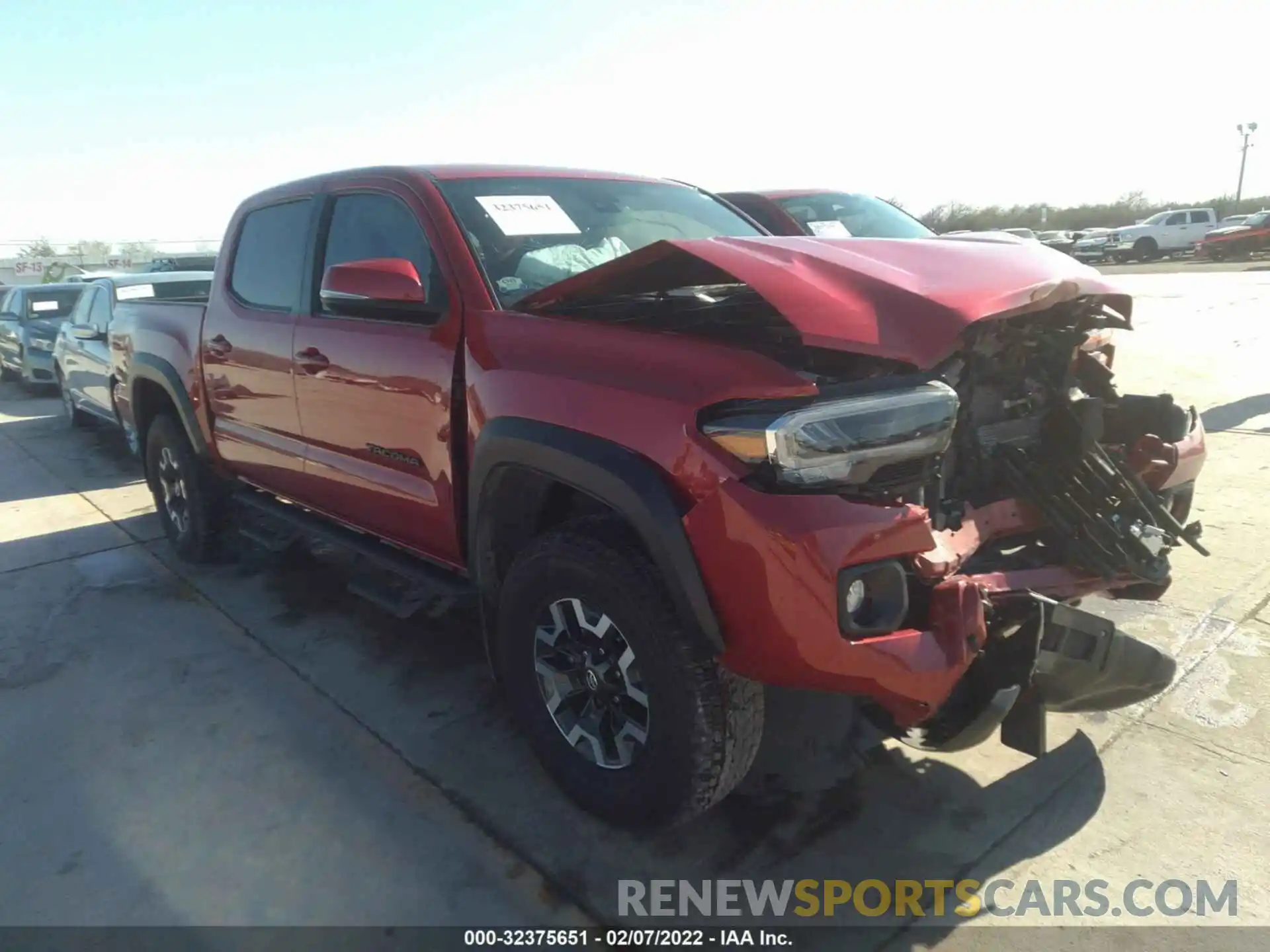 1 Photograph of a damaged car 5TFAZ5CN3LX087600 TOYOTA TACOMA 2WD 2020