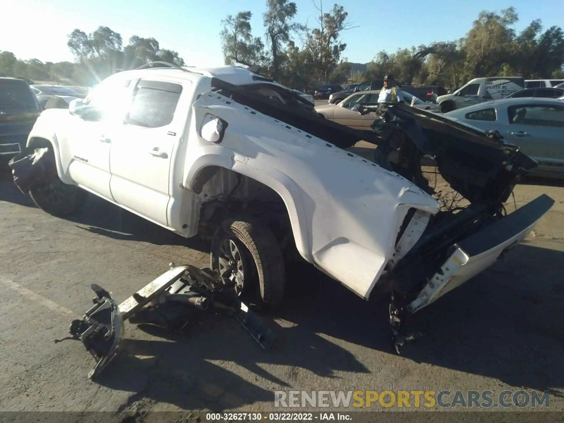 3 Photograph of a damaged car 5TFAZ5CN4LX088965 TOYOTA TACOMA 2WD 2020