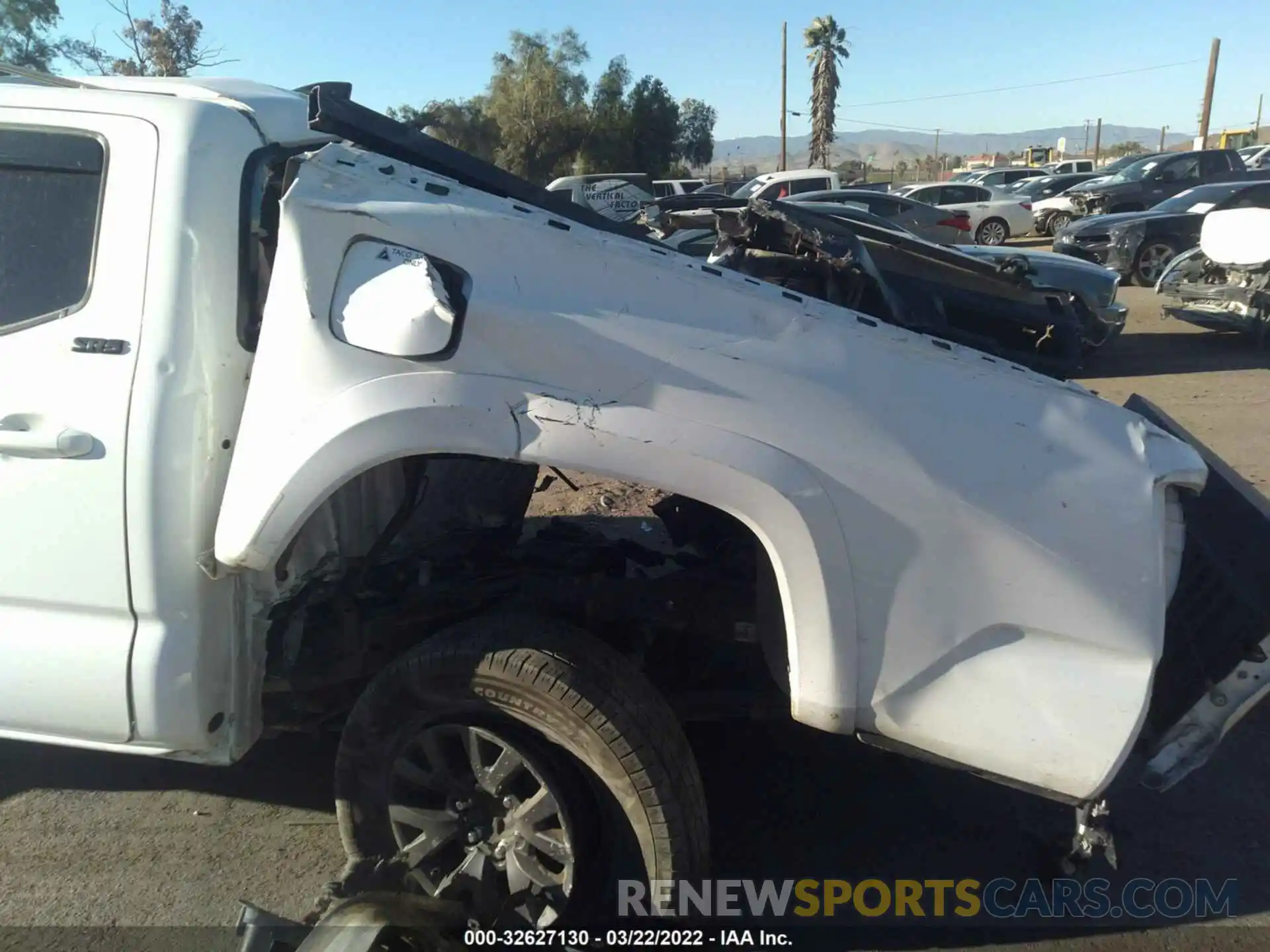 6 Photograph of a damaged car 5TFAZ5CN4LX088965 TOYOTA TACOMA 2WD 2020