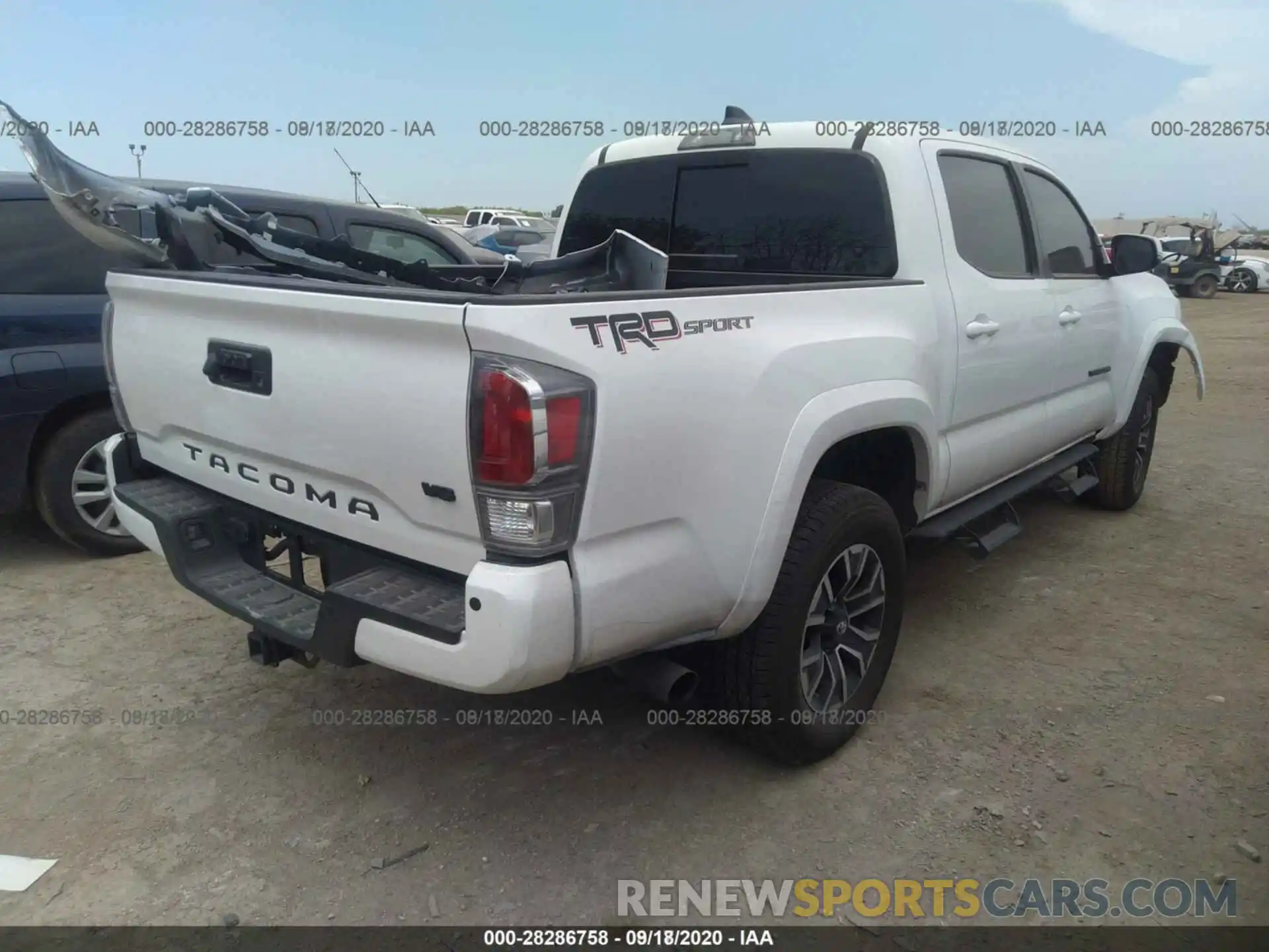 16 Photograph of a damaged car 5TFAZ5CN6LX092838 TOYOTA TACOMA 2WD 2020