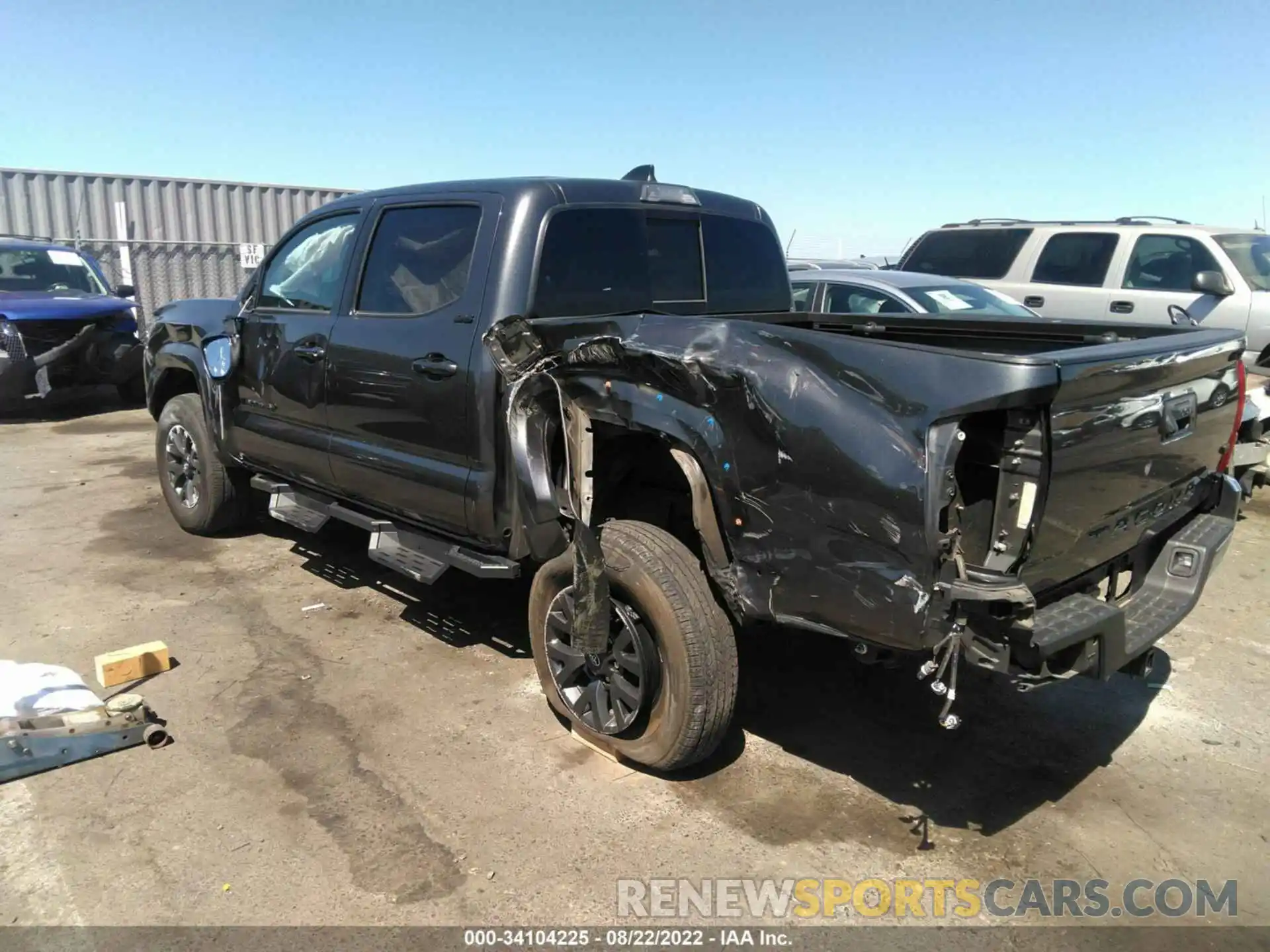 3 Photograph of a damaged car 5TFAZ5CN7LX091424 TOYOTA TACOMA 2WD 2020