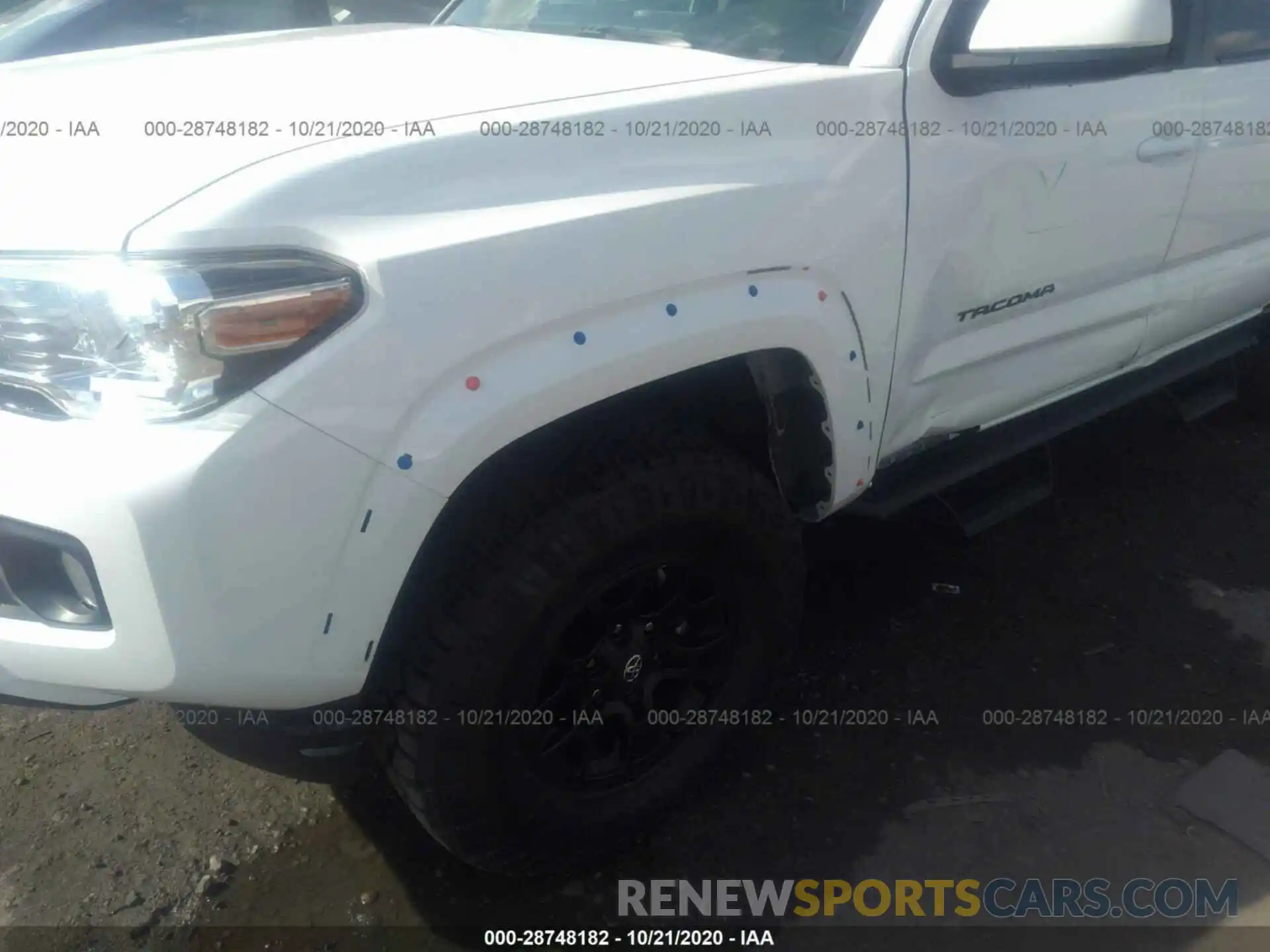 6 Photograph of a damaged car 5TFAZ5CN8LX090928 TOYOTA TACOMA 2WD 2020