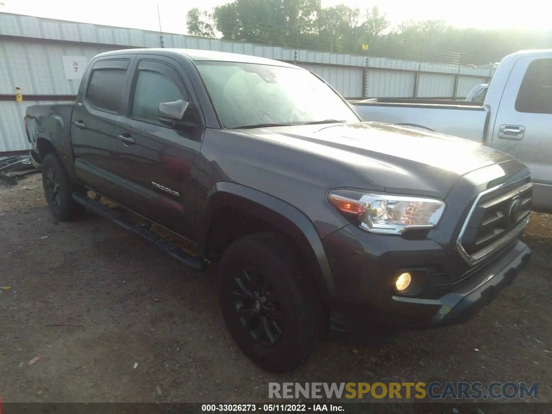 1 Photograph of a damaged car 5TFAZ5CN9LX092316 TOYOTA TACOMA 2WD 2020