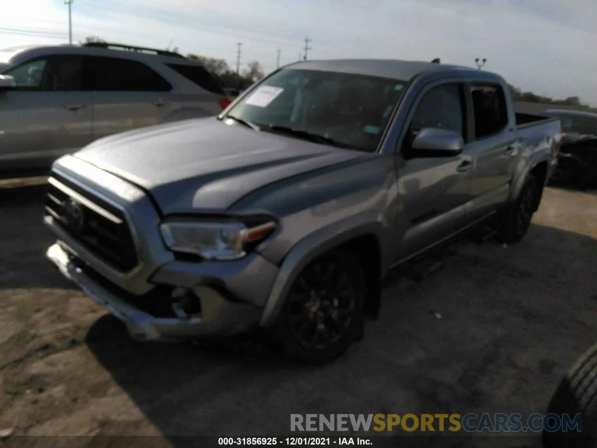 2 Фотография поврежденного автомобиля 5TFAZ5CNXLX094656 TOYOTA TACOMA 2WD 2020