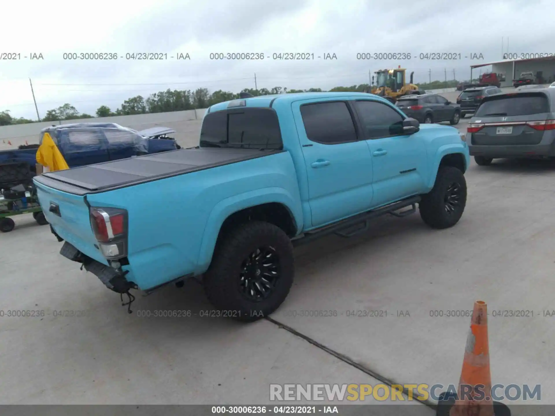 4 Фотография поврежденного автомобиля 5TFEZ5CNXLX093430 TOYOTA TACOMA 2WD 2020