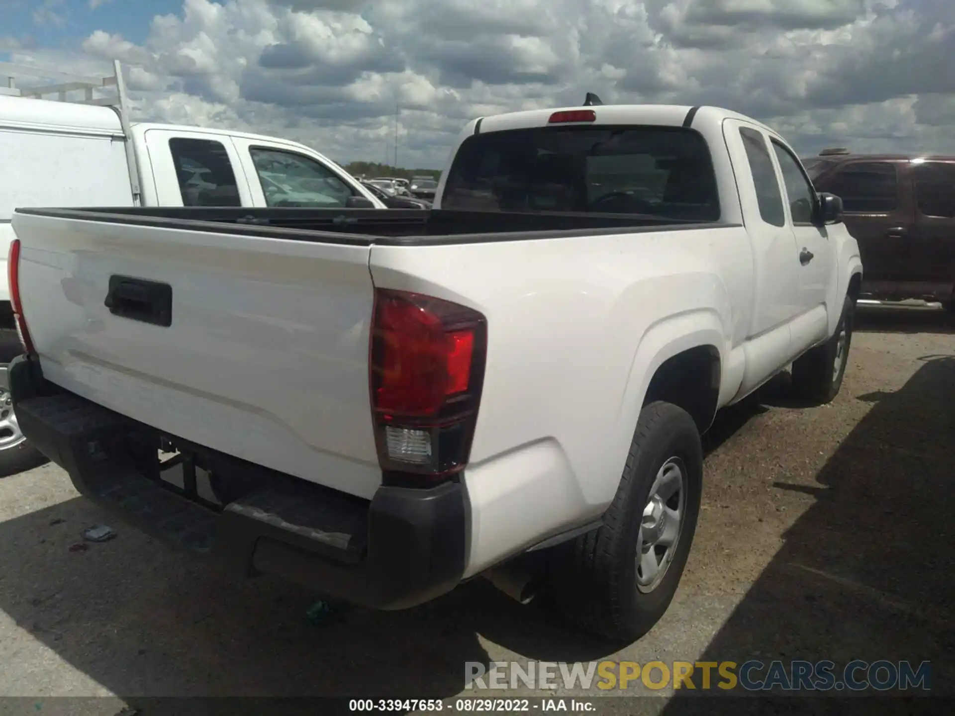 4 Photograph of a damaged car 5TFRX5GN0LX177225 TOYOTA TACOMA 2WD 2020