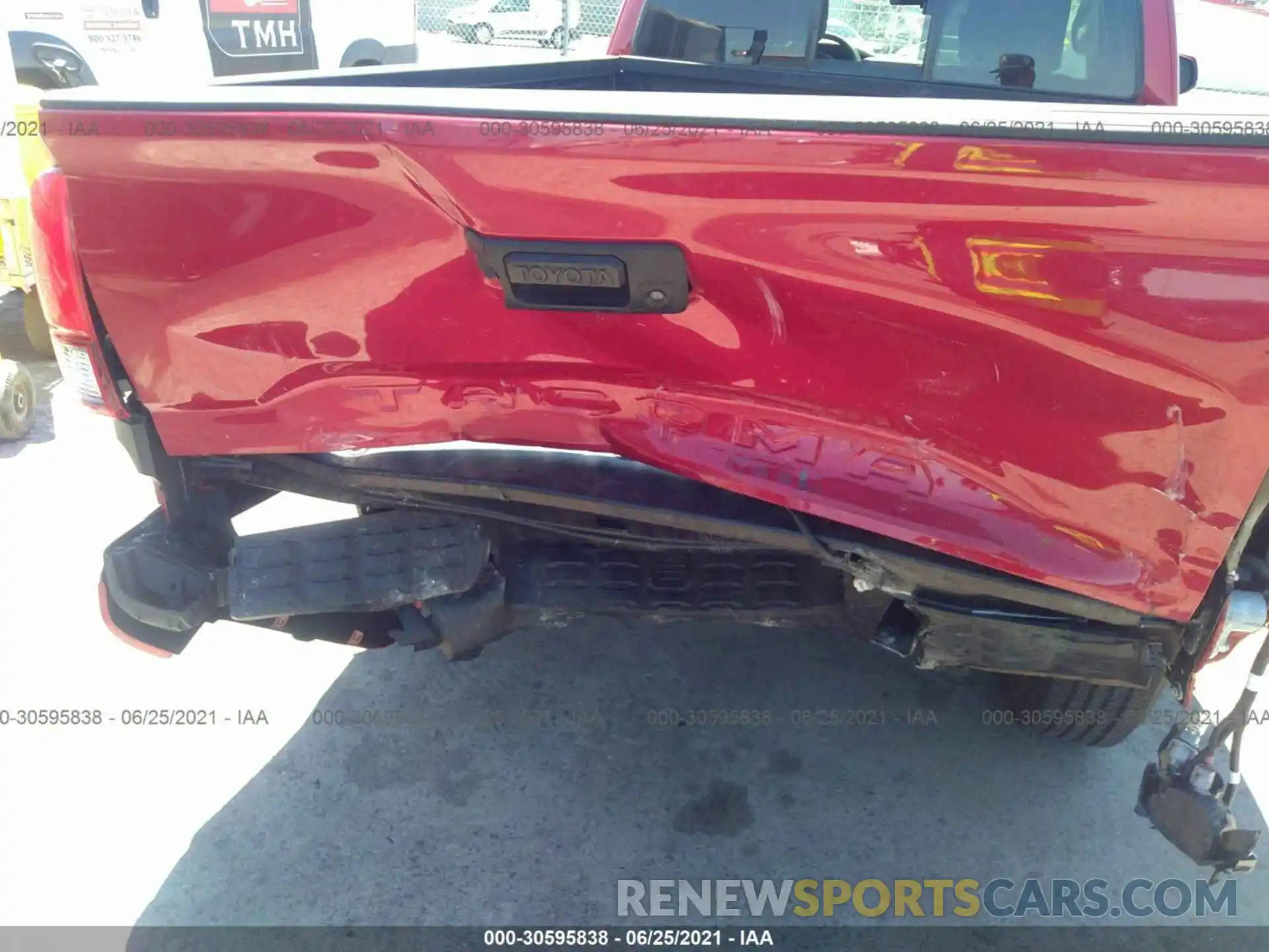 6 Photograph of a damaged car 5TFRX5GN0LX178925 TOYOTA TACOMA 2WD 2020