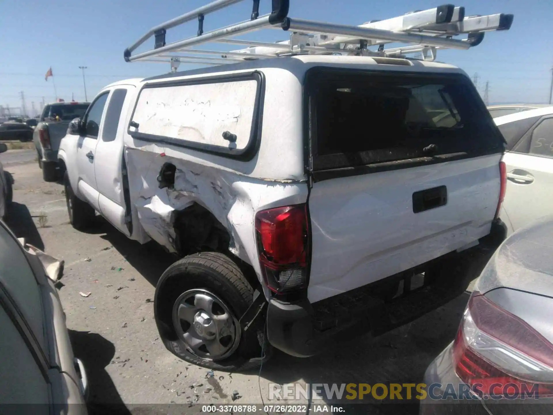 3 Photograph of a damaged car 5TFRX5GN1LX173071 TOYOTA TACOMA 2WD 2020