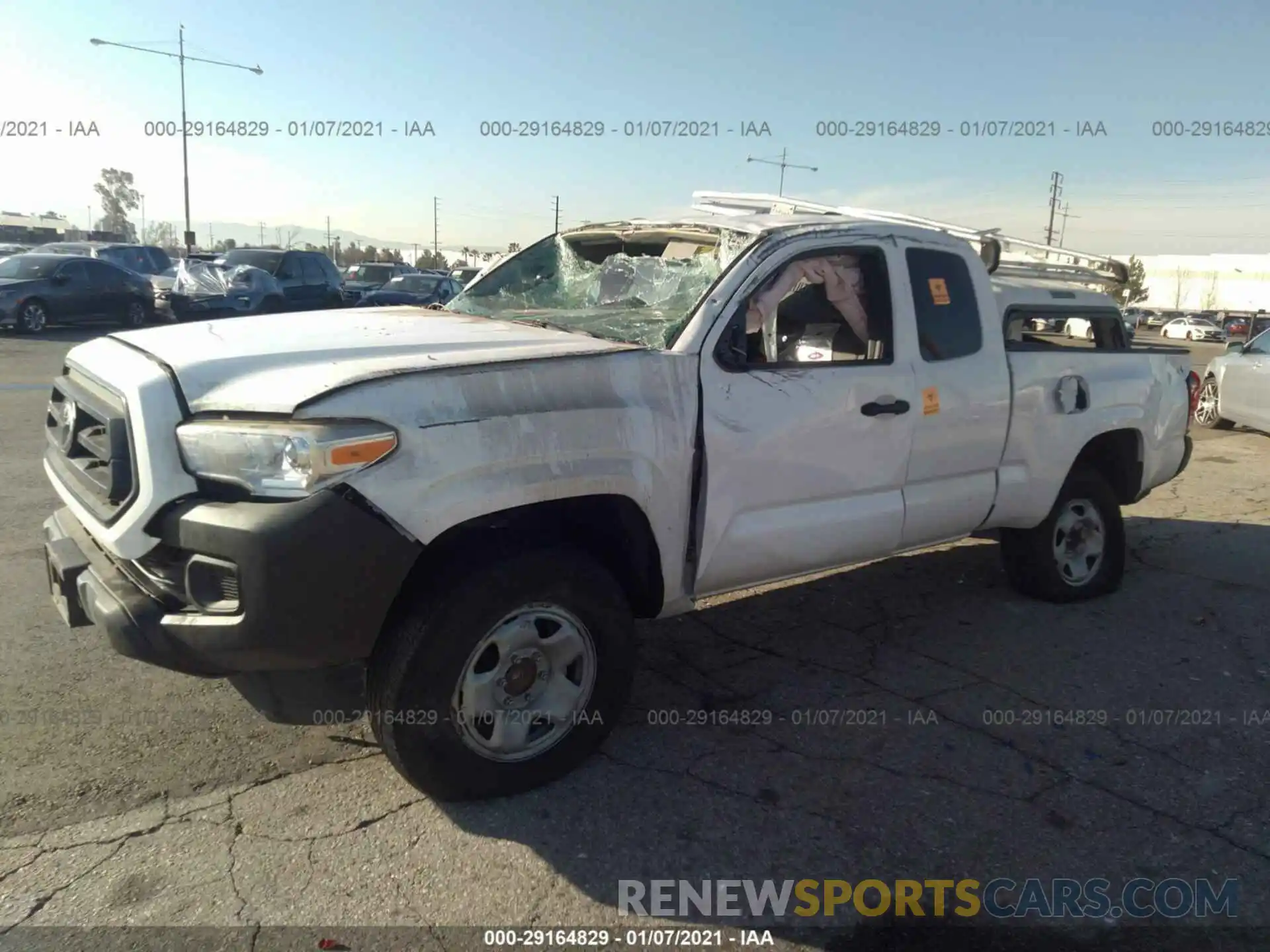 2 Фотография поврежденного автомобиля 5TFRX5GN2LX173547 TOYOTA TACOMA 2WD 2020