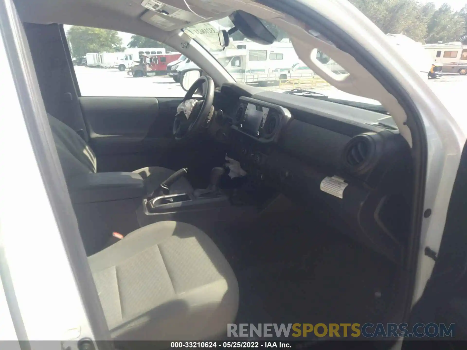 5 Photograph of a damaged car 5TFRX5GN3LX170334 TOYOTA TACOMA 2WD 2020