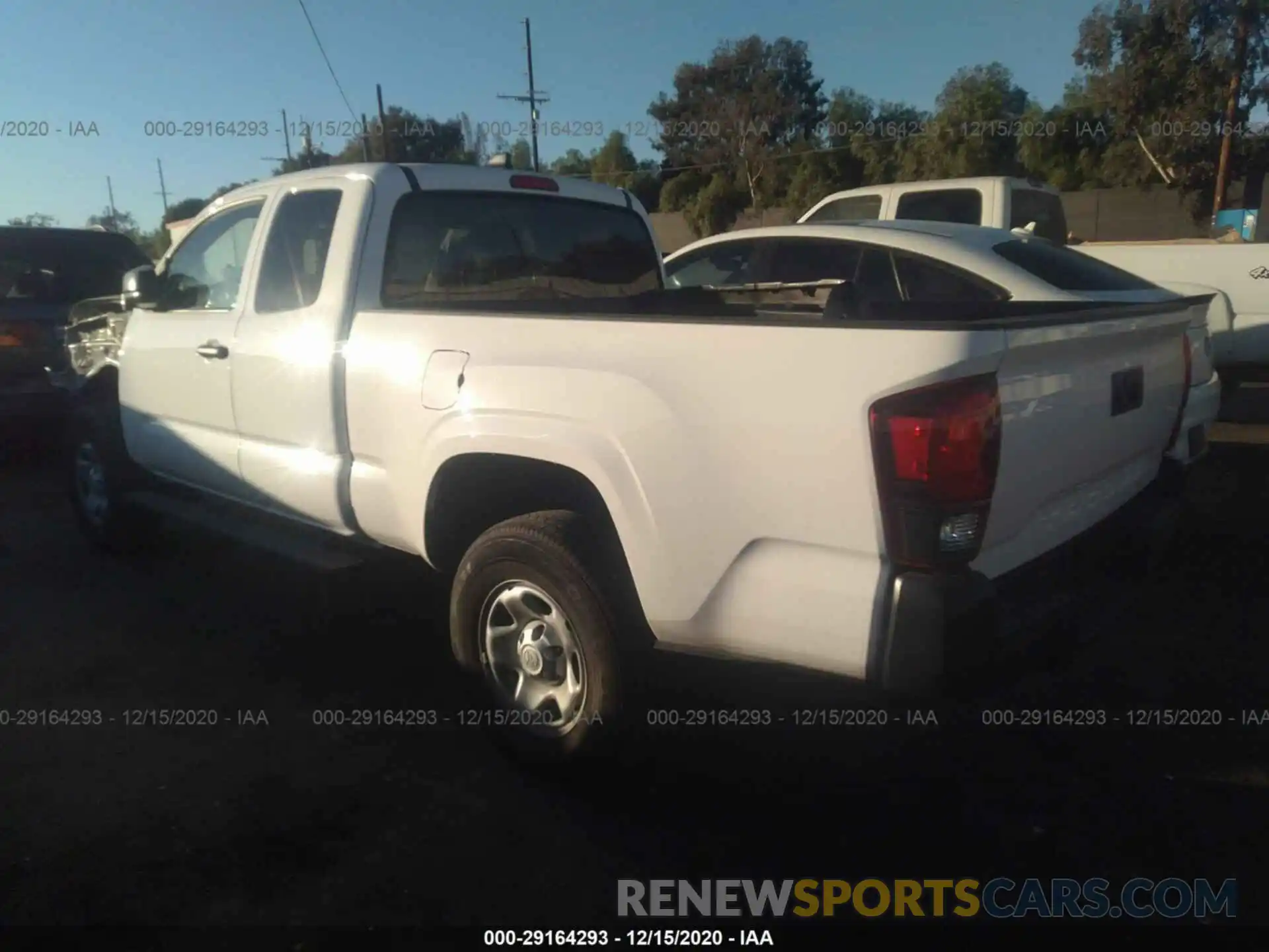 3 Photograph of a damaged car 5TFRX5GN4LX167670 TOYOTA TACOMA 2WD 2020