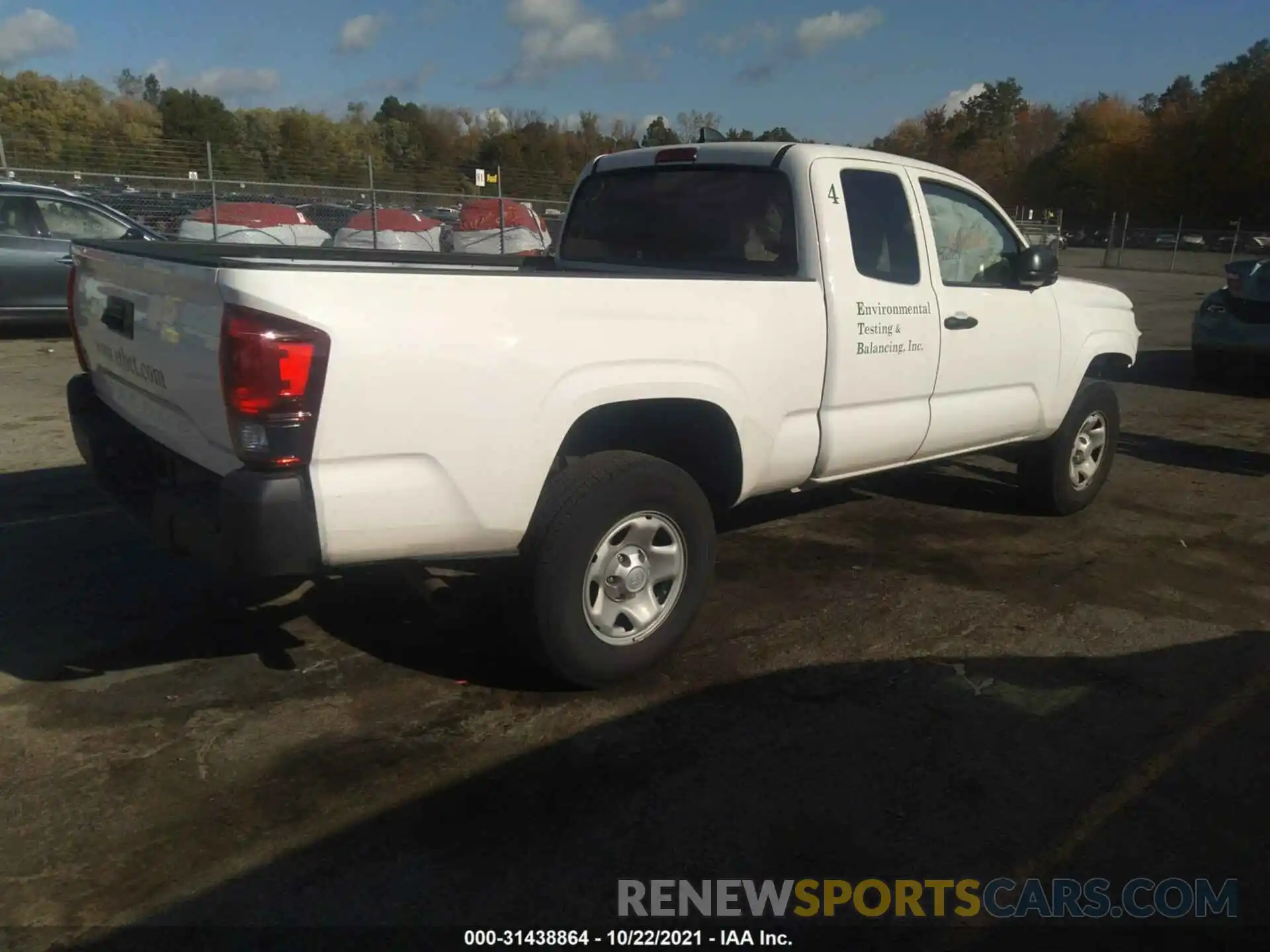 4 Photograph of a damaged car 5TFRX5GN4LX180824 TOYOTA TACOMA 2WD 2020