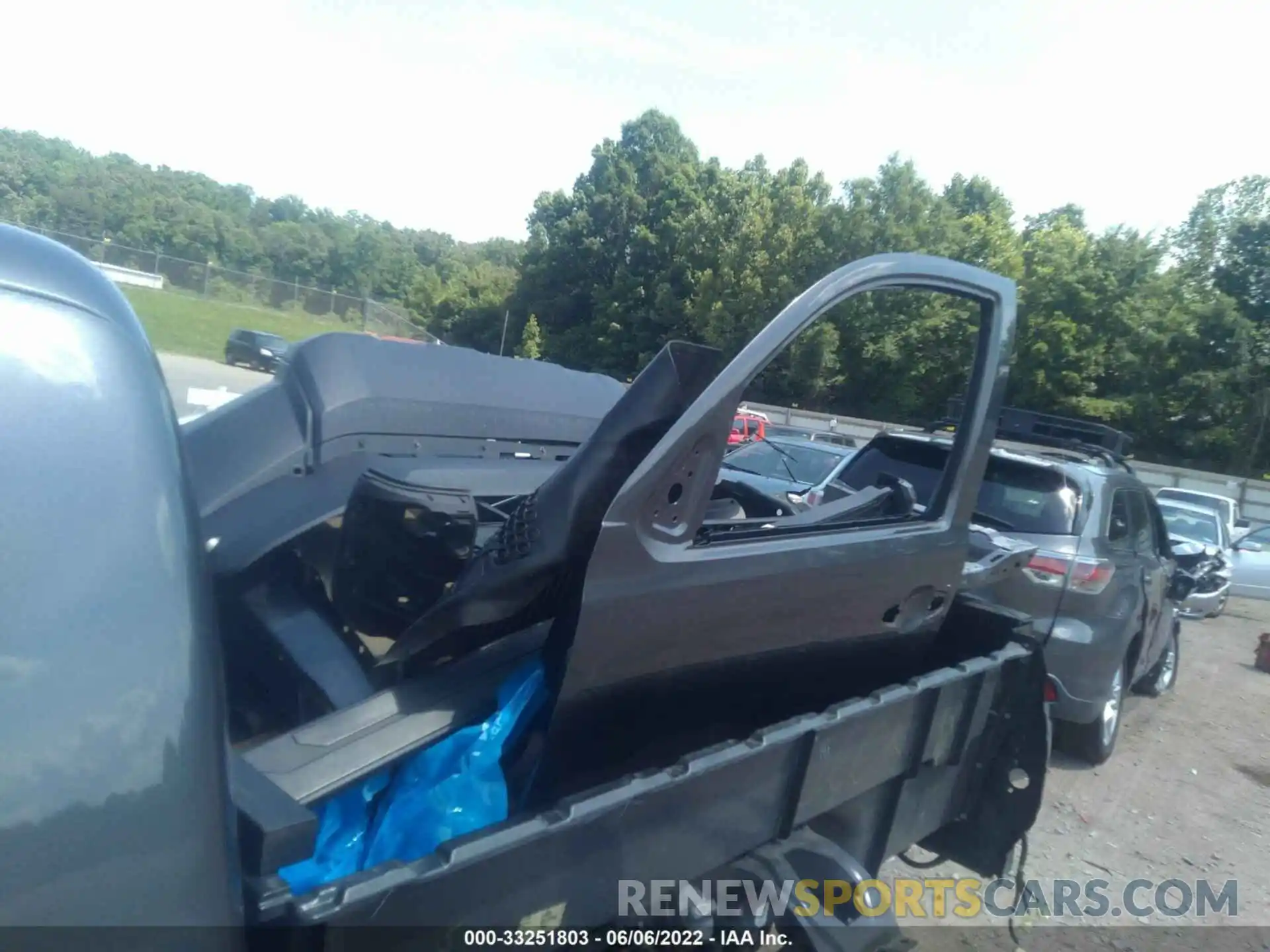 12 Photograph of a damaged car 5TFRX5GN5LX166009 TOYOTA TACOMA 2WD 2020