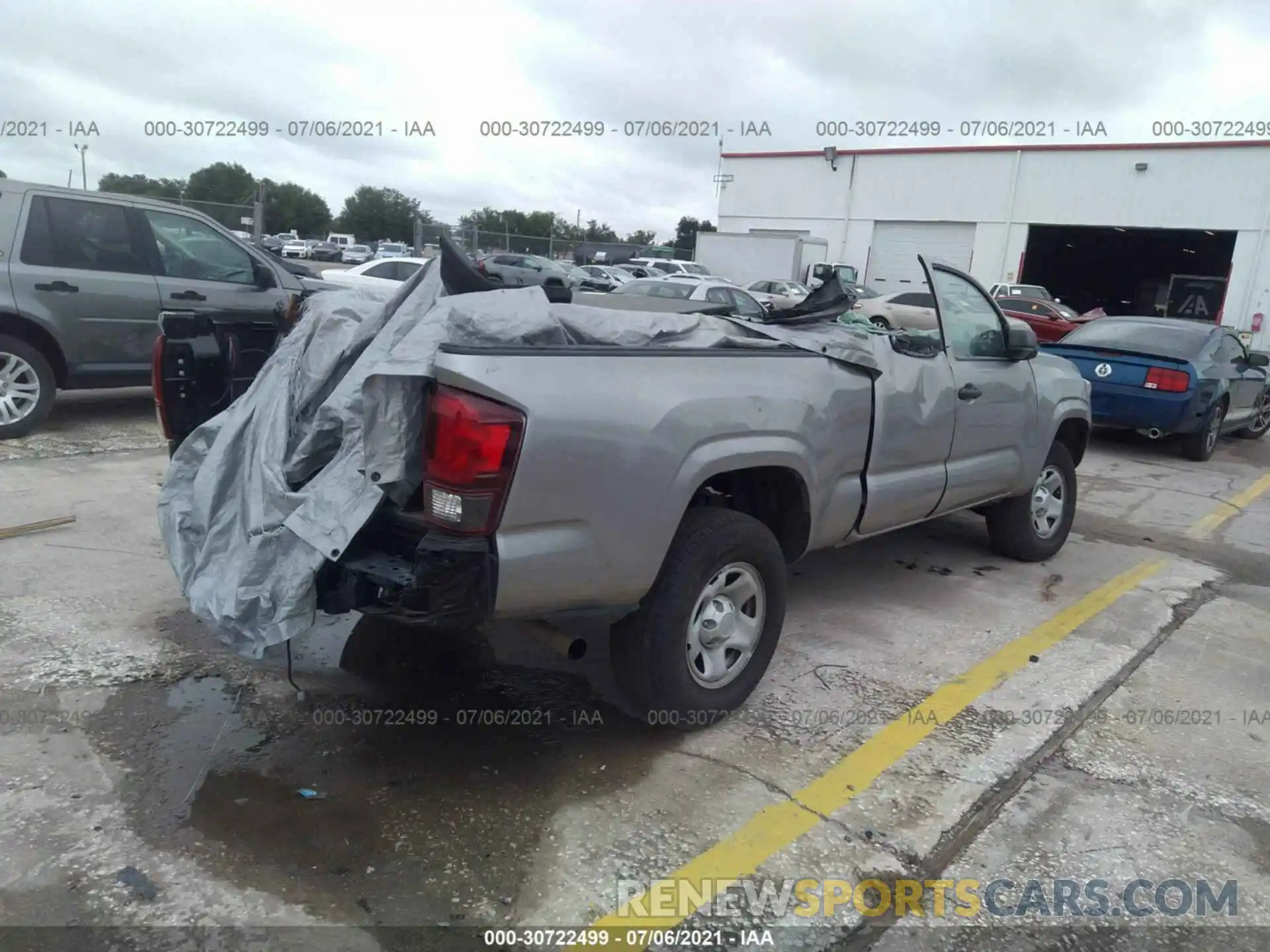 4 Photograph of a damaged car 5TFRX5GN5LX166592 TOYOTA TACOMA 2WD 2020