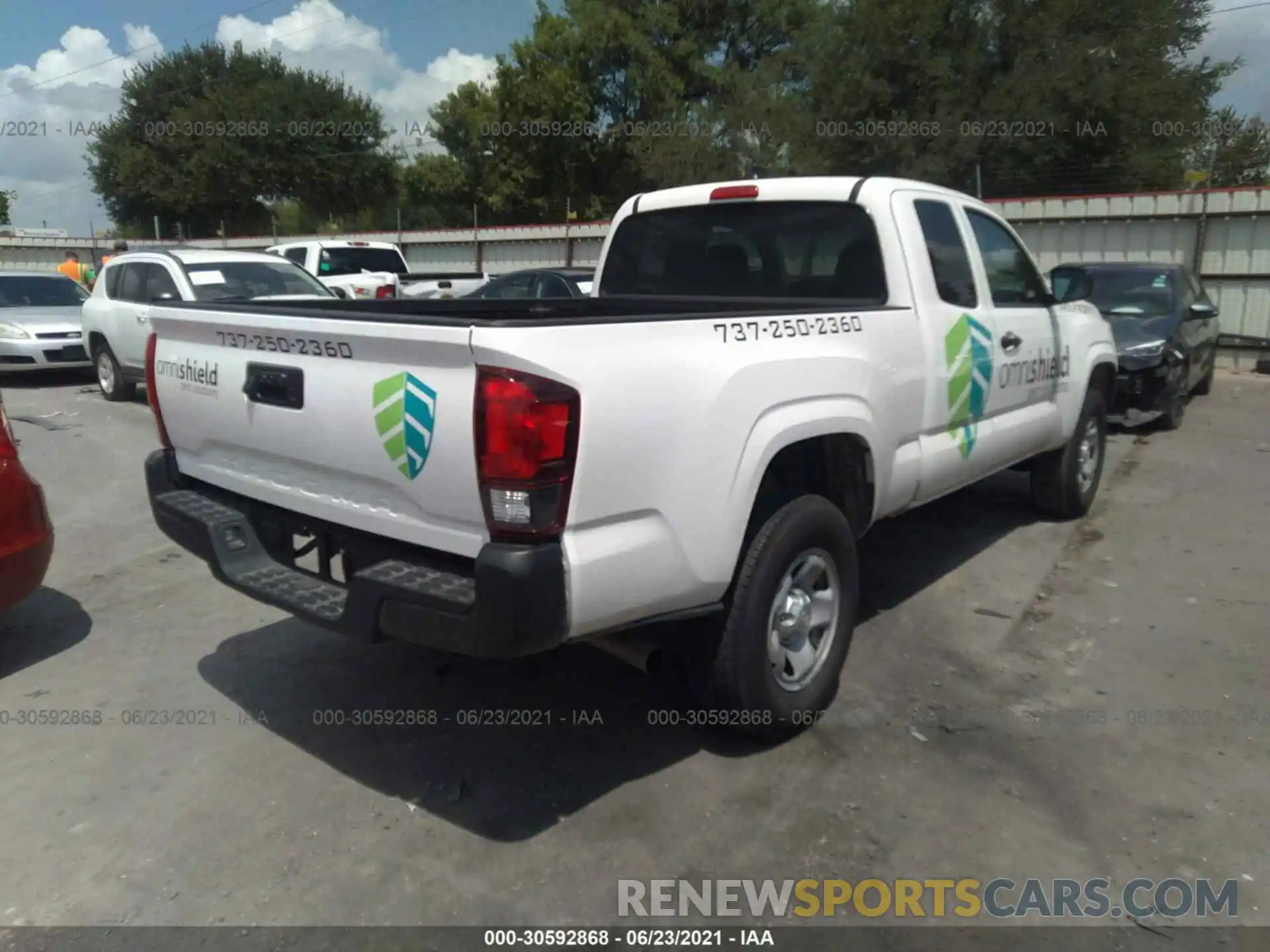 4 Фотография поврежденного автомобиля 5TFRX5GN5LX181657 TOYOTA TACOMA 2WD 2020