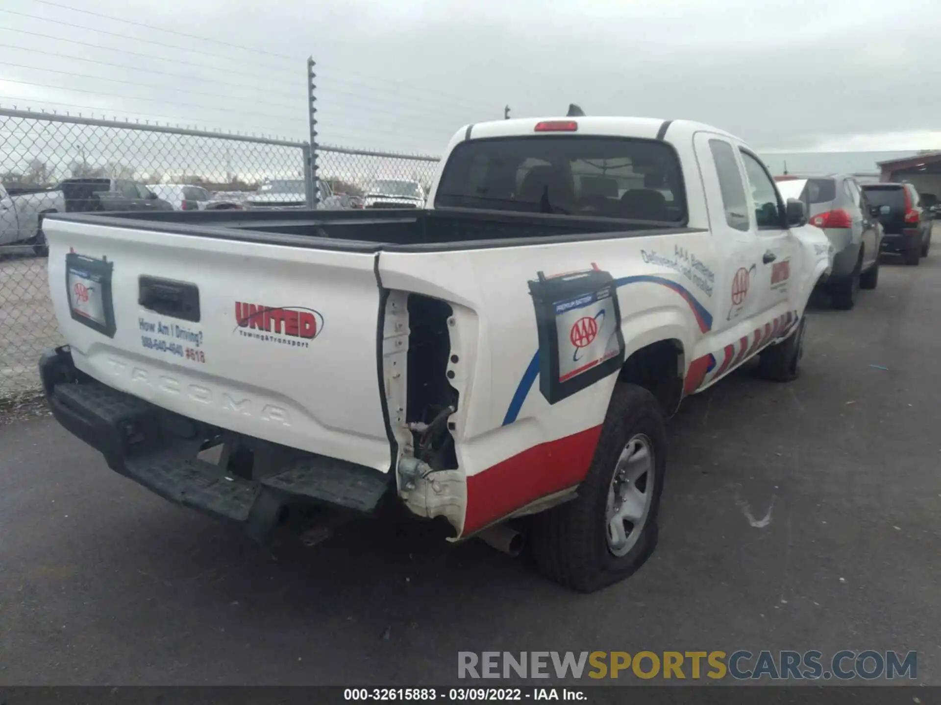 4 Photograph of a damaged car 5TFRX5GN8LX166280 TOYOTA TACOMA 2WD 2020