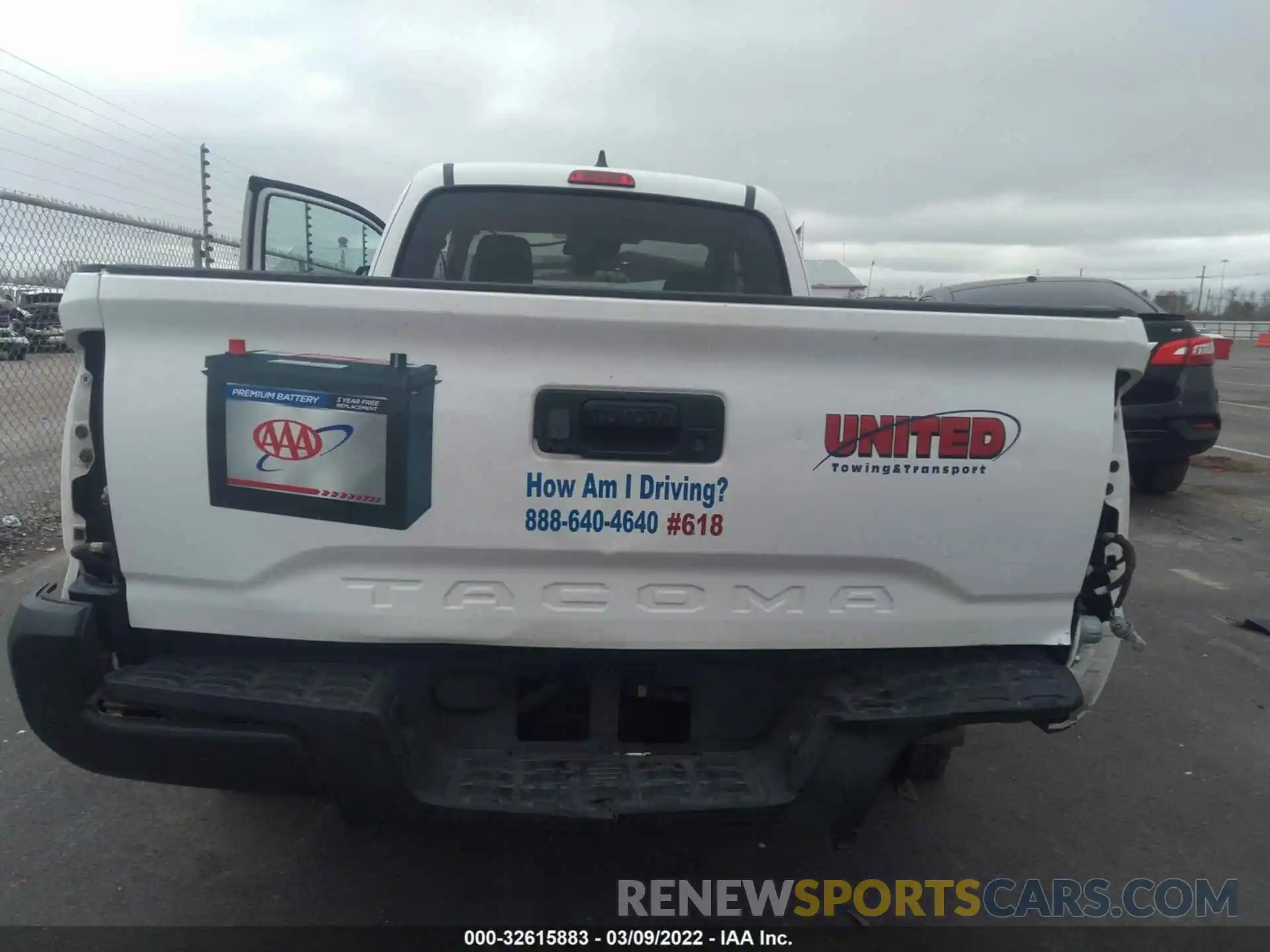 8 Photograph of a damaged car 5TFRX5GN8LX166280 TOYOTA TACOMA 2WD 2020