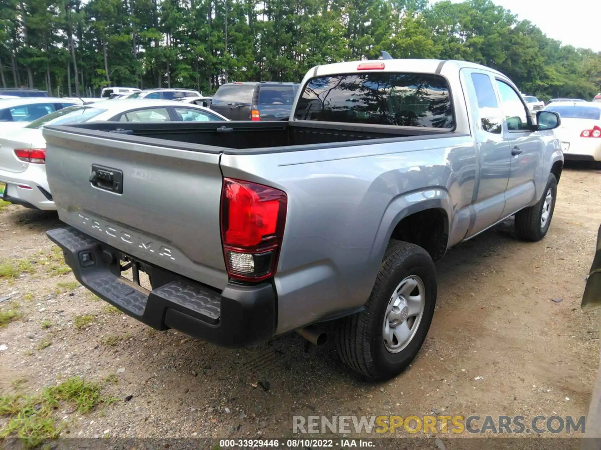 4 Photograph of a damaged car 5TFRX5GN8LX172306 TOYOTA TACOMA 2WD 2020