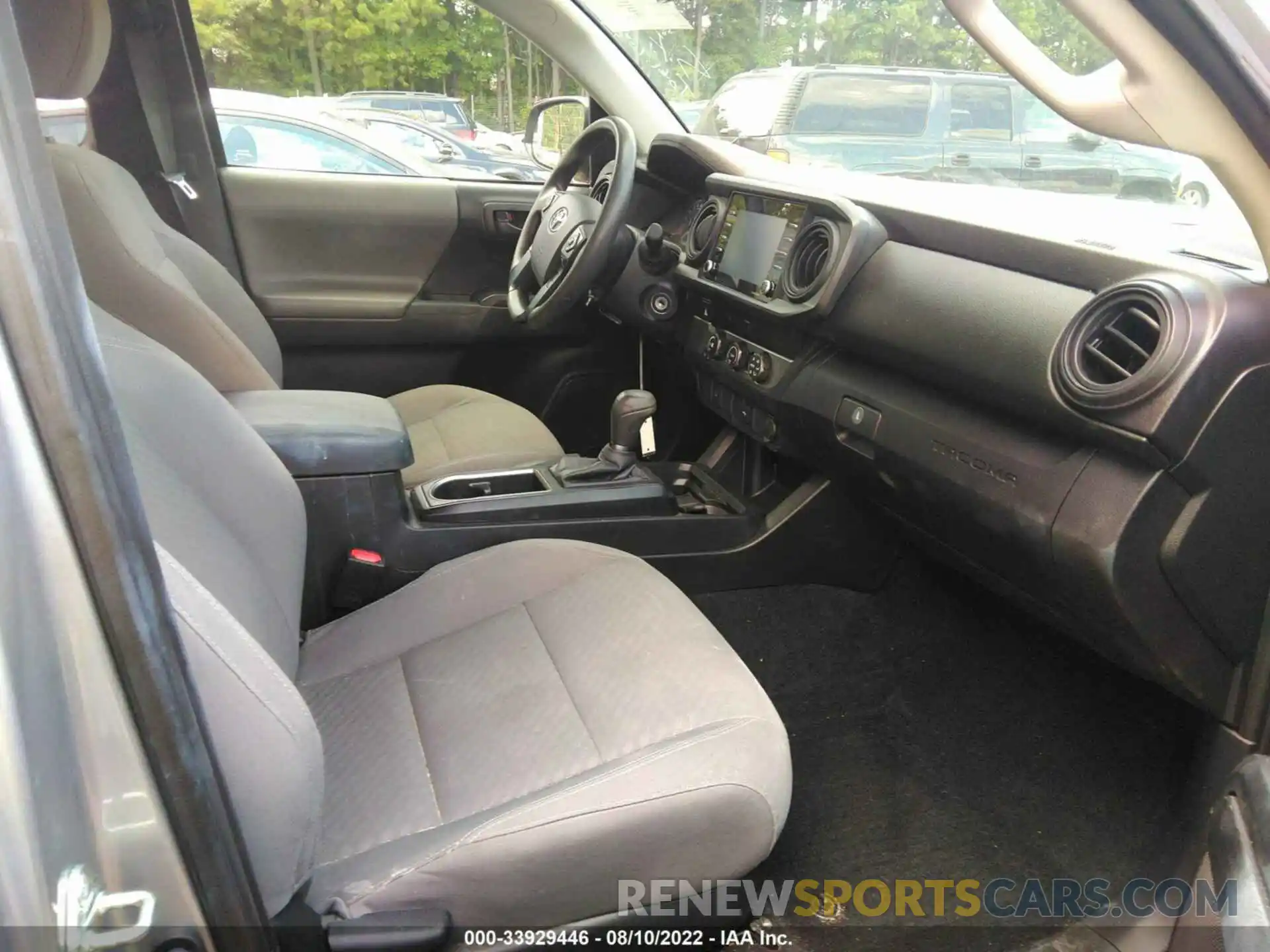 5 Photograph of a damaged car 5TFRX5GN8LX172306 TOYOTA TACOMA 2WD 2020