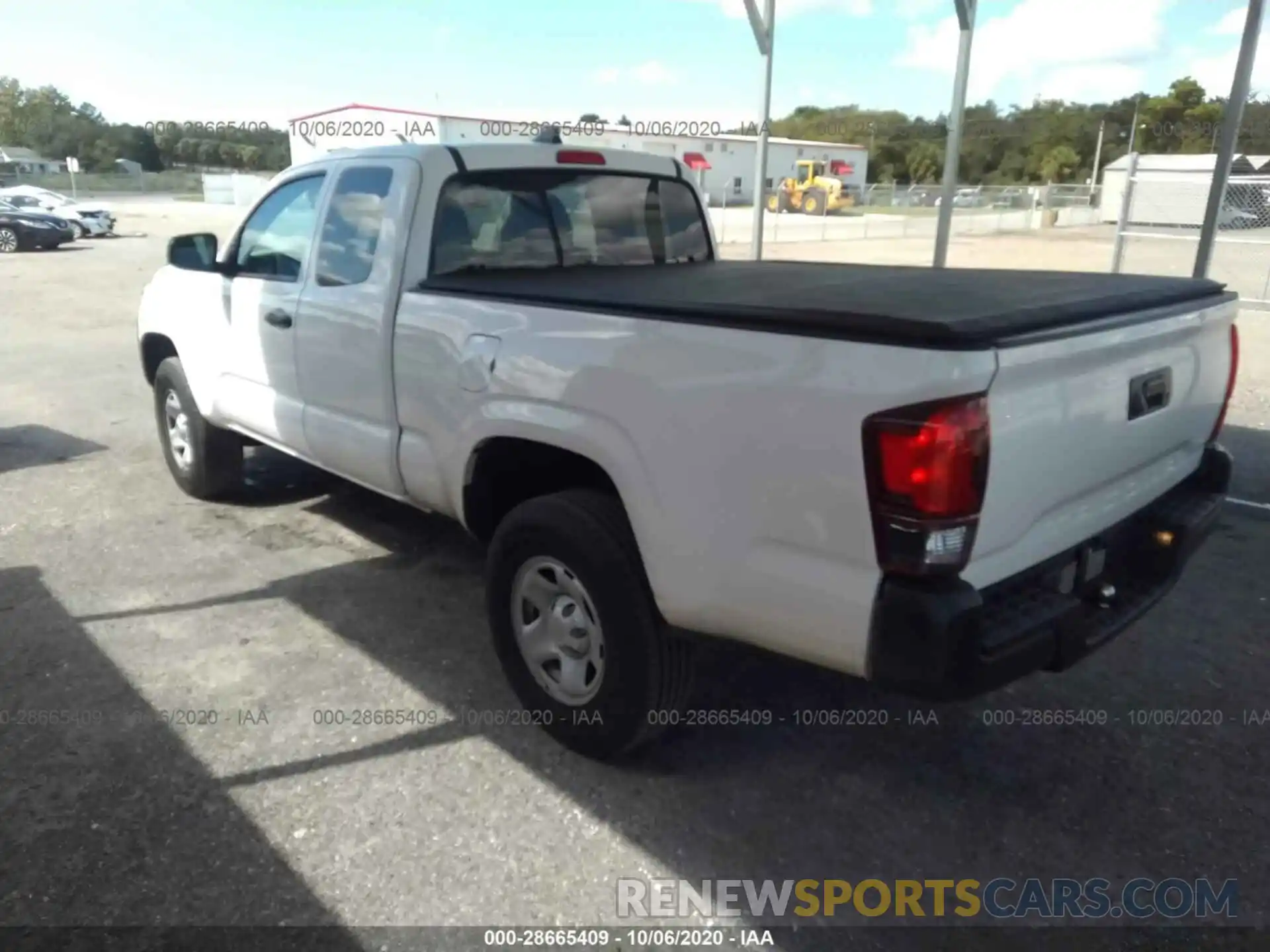 3 Photograph of a damaged car 5TFRX5GN9LX171570 TOYOTA TACOMA 2WD 2020