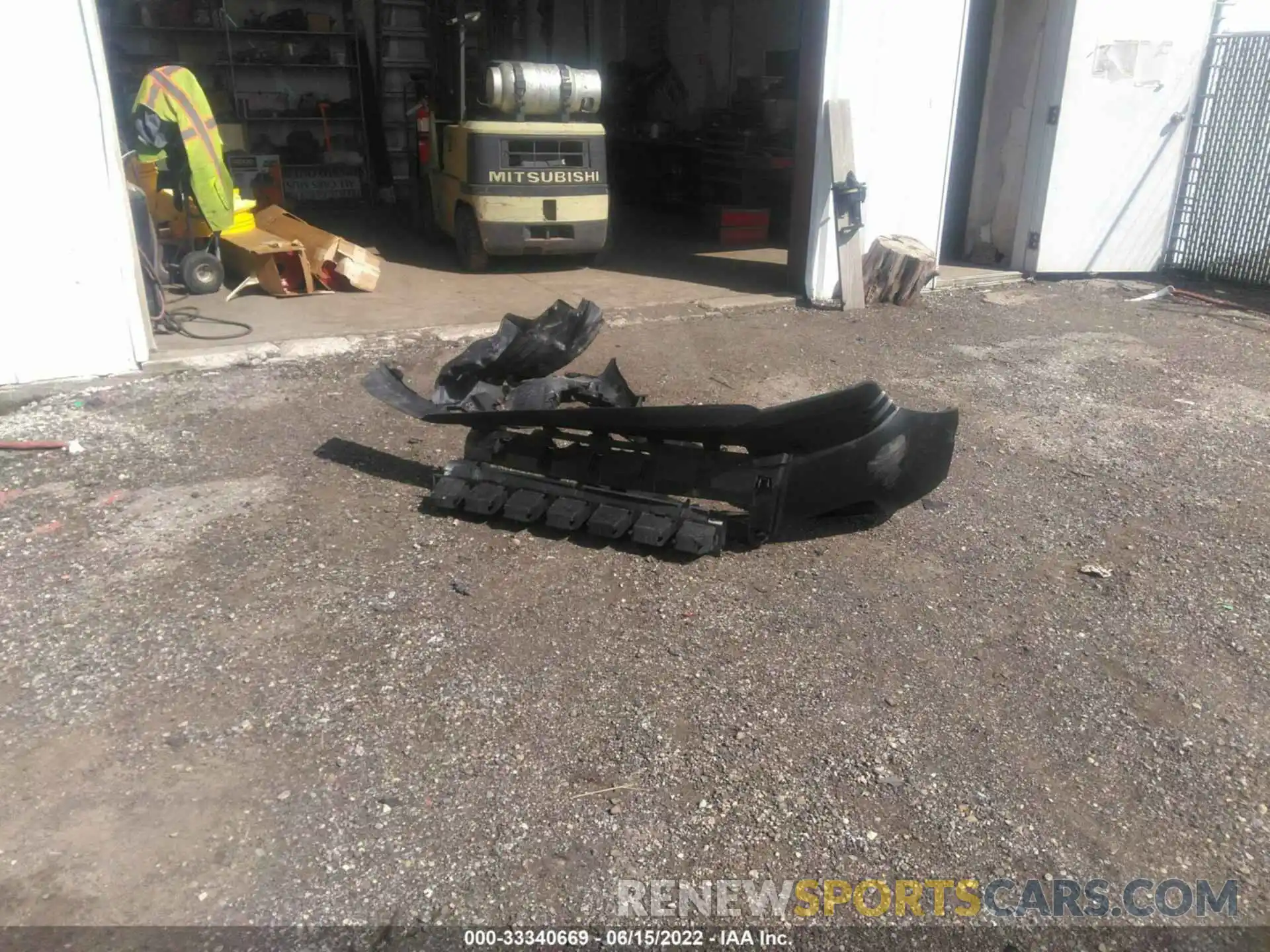 12 Photograph of a damaged car 5TFRX5GNXLX171643 TOYOTA TACOMA 2WD 2020